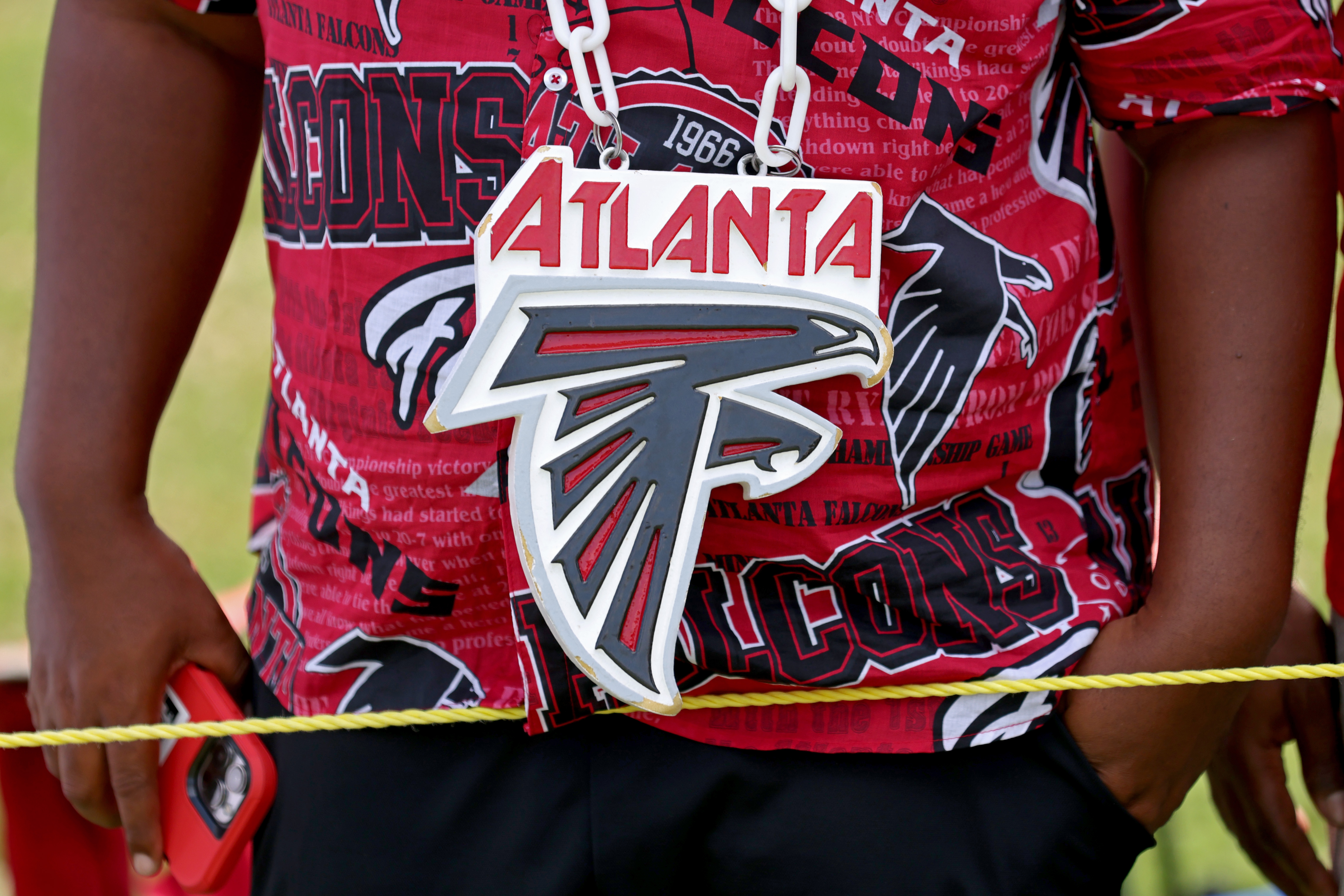 Atlanta Falcons visit 3HBCT, Article