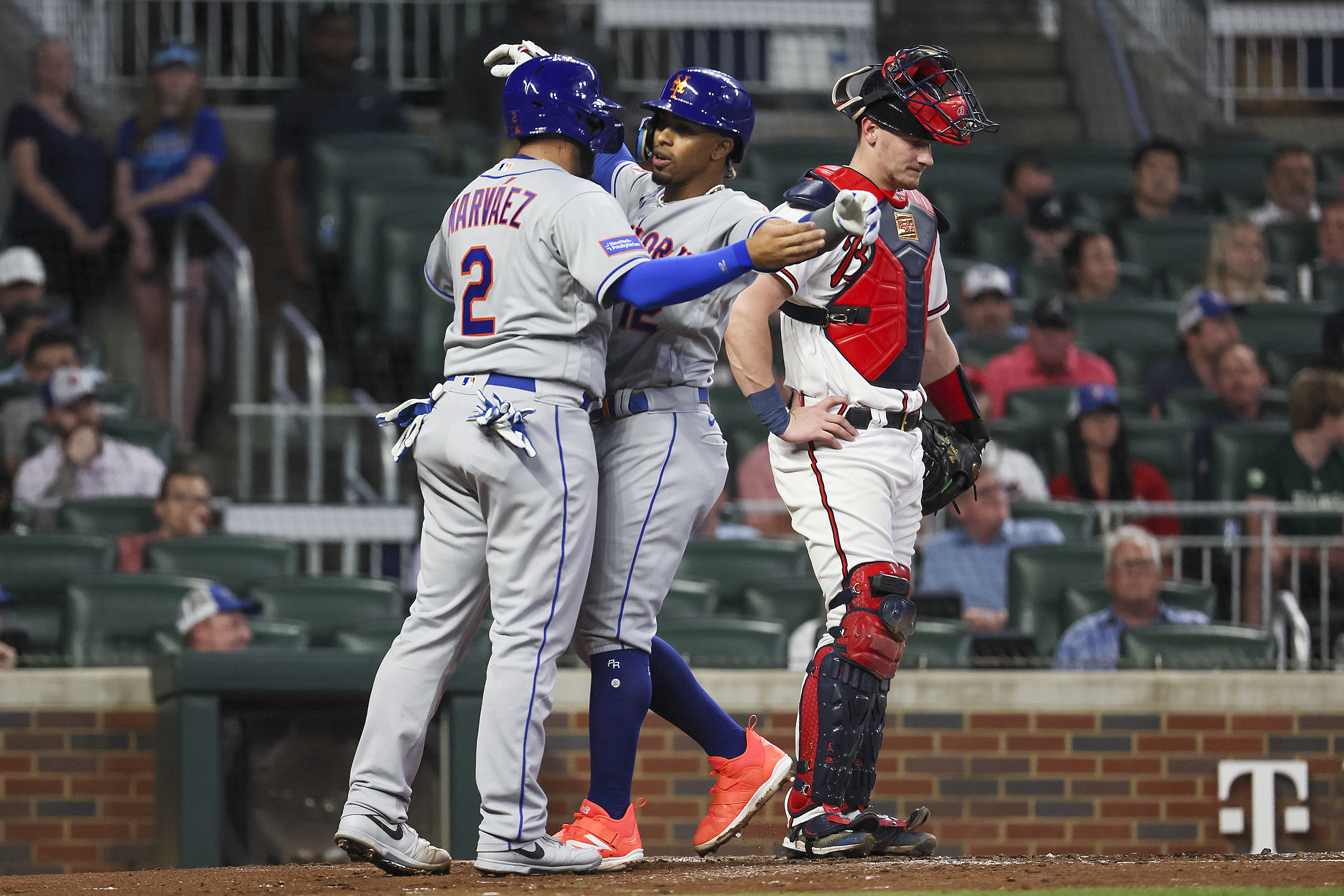 Braves use 6th-inning rally to beat Mets at Truist Park again, National  Sports