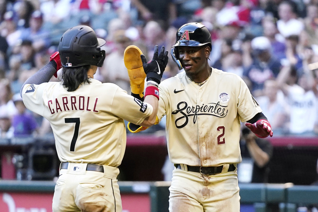 Phoenix, United States. 03rd June, 2023. Atlanta Braves left fielder Eddie  Rosario (8) triples during a MLB game against the Arizona Diamondbacks,  Saturday, Jun 3, 2023, at Chase Field in Phoenix, AZ.