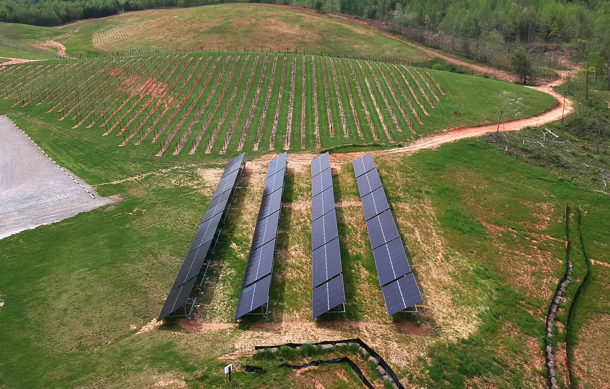 This aerial photo shows solar panels at Yonah Mountain Vineyards in Cleveland. Ga. HYOSUB SHIN / HSHIN@AJC.COM