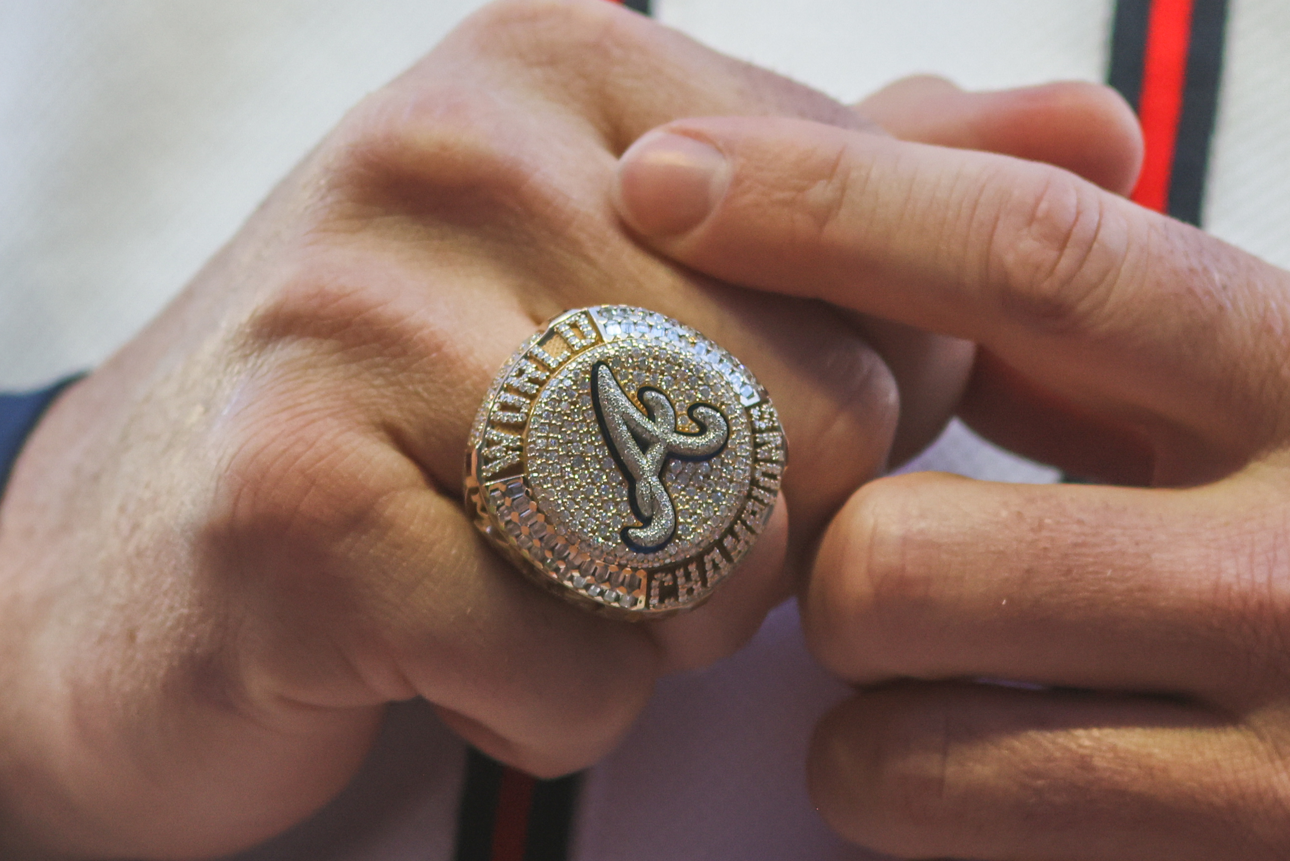 Atlanta Braves' 18.71-karat white gold World Series championship rings  feature 755 diamonds, Sports