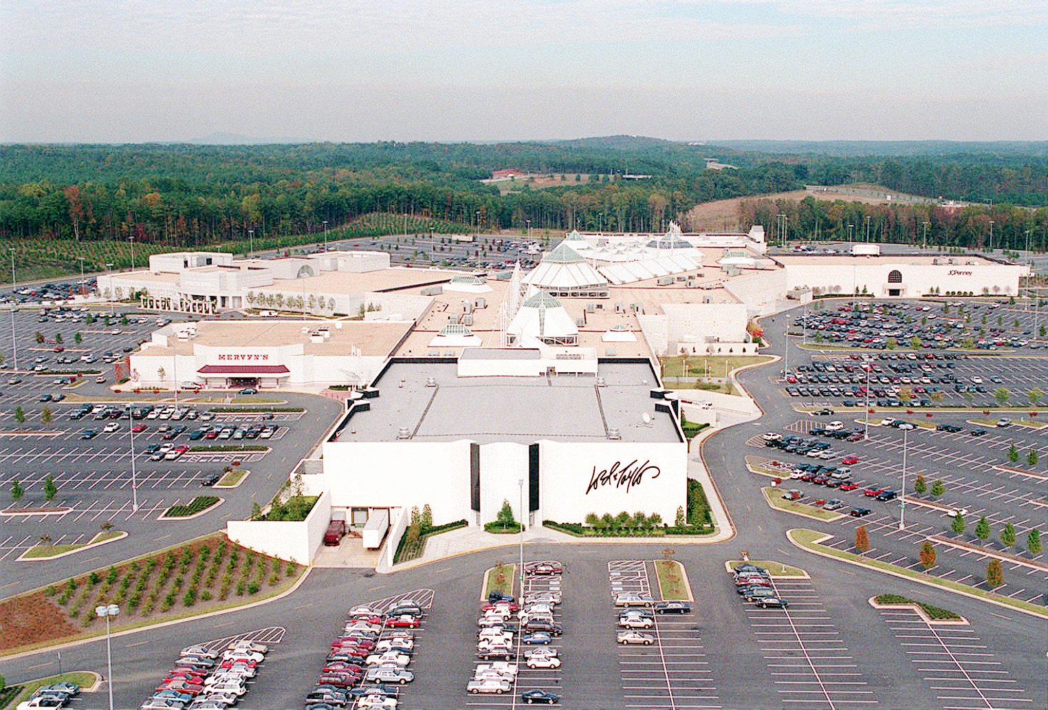 Cumberland Mall: Brookfield builds apartments nearby - Atlanta Business  Chronicle