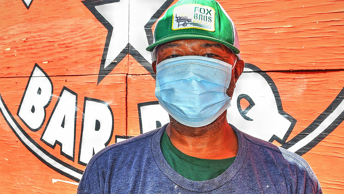Marcus Thomas, dishwasher at Fox Bros. BBQ on Dekalb Avenue / (Chris Hunt for The Atlanta Journal-Constitution)
