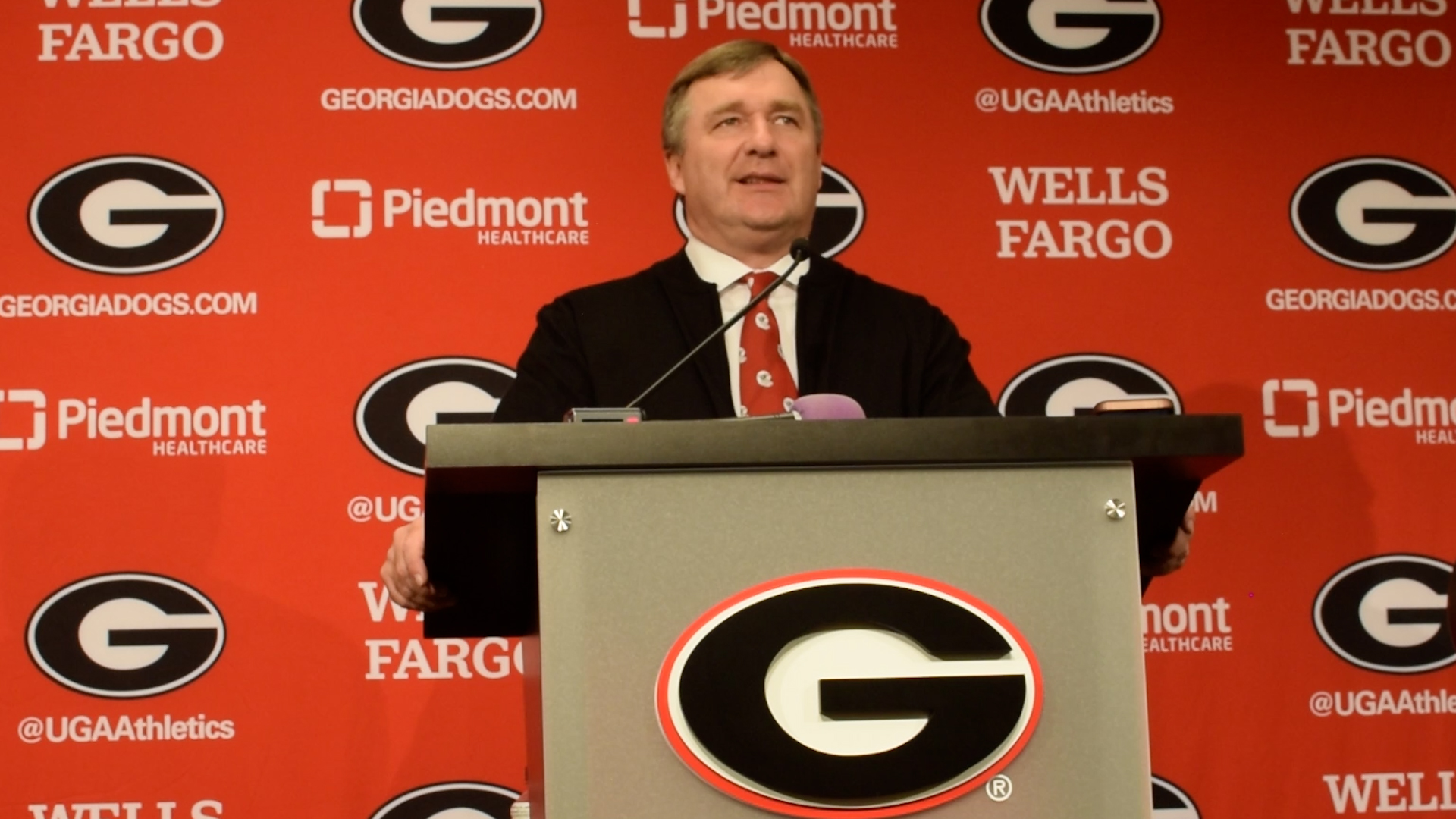 UGA football to wear jersey patch honoring Vince Dooley