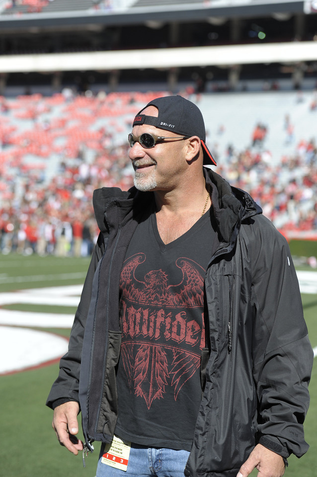 Wrestling legend Bill Goldberg remembers his UGA teammate