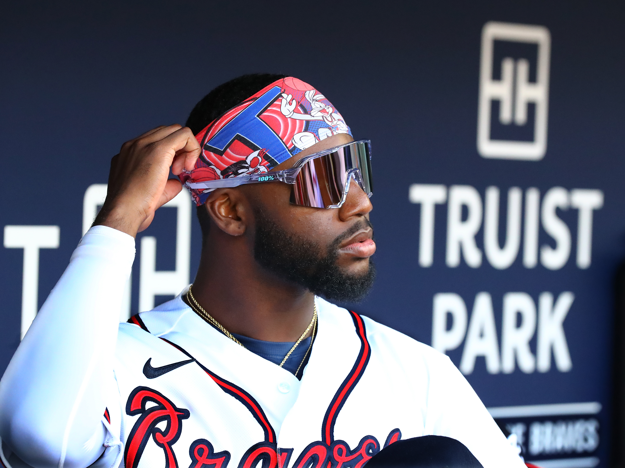 060922 Atlanta: Atlanta Braves outfielder Michael Harris adjusts his headbanc against the Pittsburgh Pirates during the third inning in a MLB baseball game on Thursday, June 9, 2022, in Atlanta. “Curtis Compton / Curtis.Compton@ajc.com”