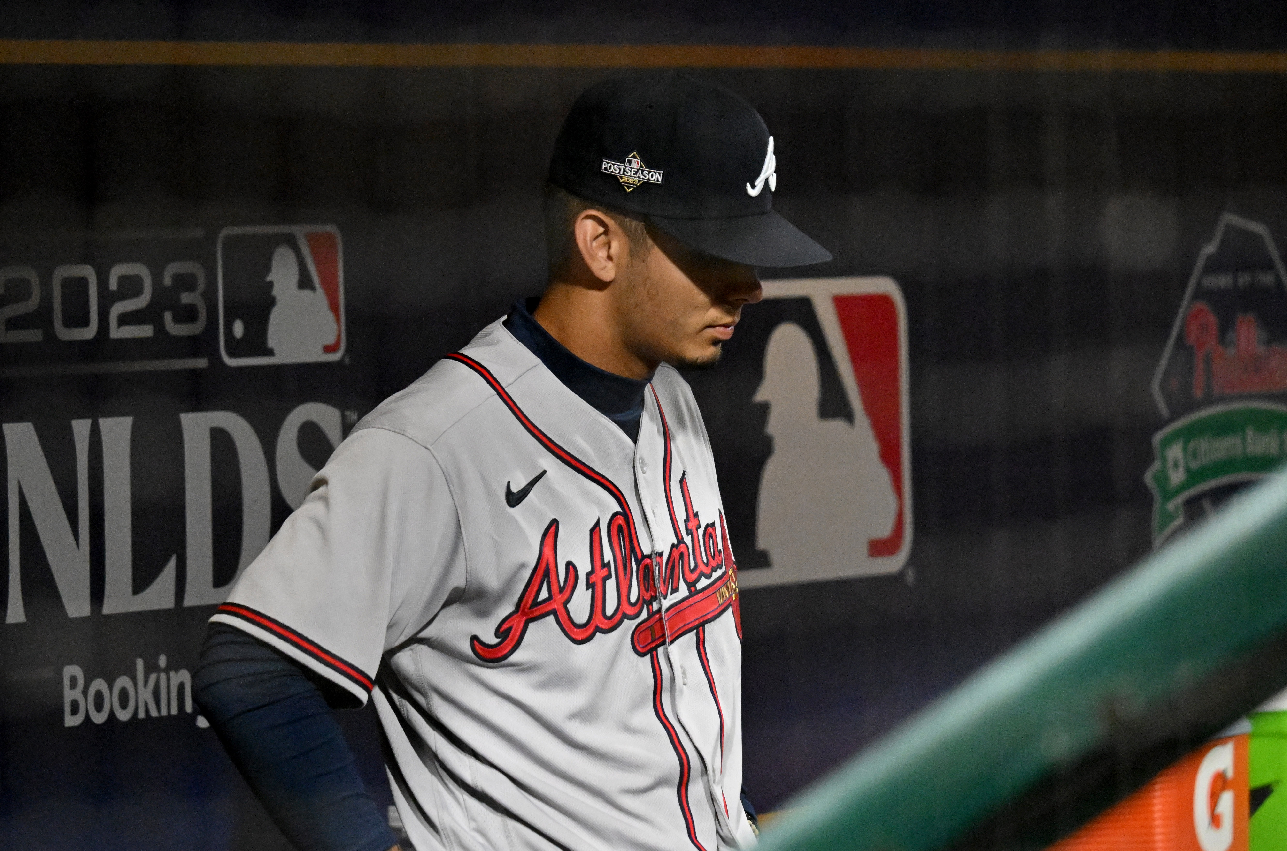 Braves ditch insensitive patch on new throwbacks - Yahoo Sports