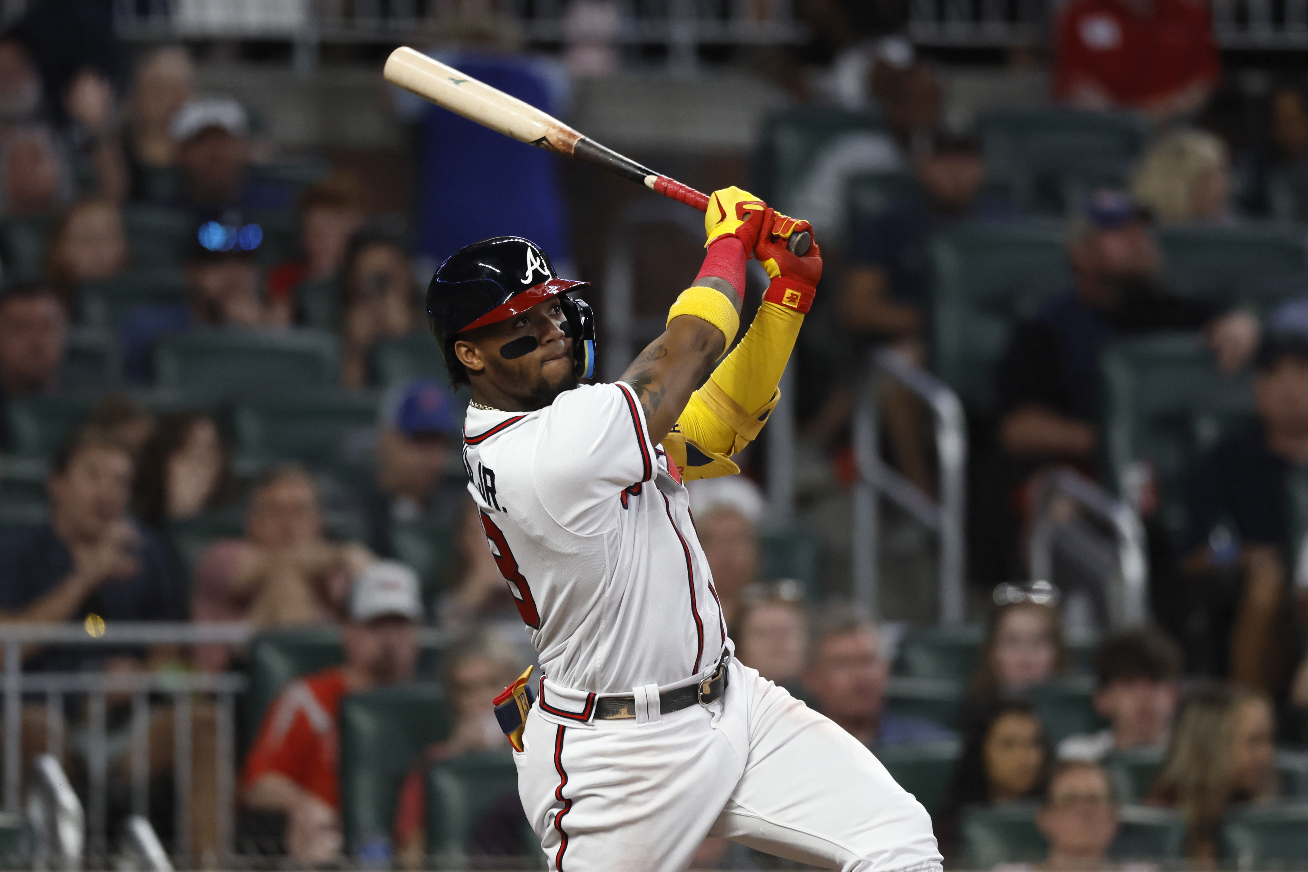 Braves' Ronald Acuña put on an absolute show on Sunday night vs. the  Phillies