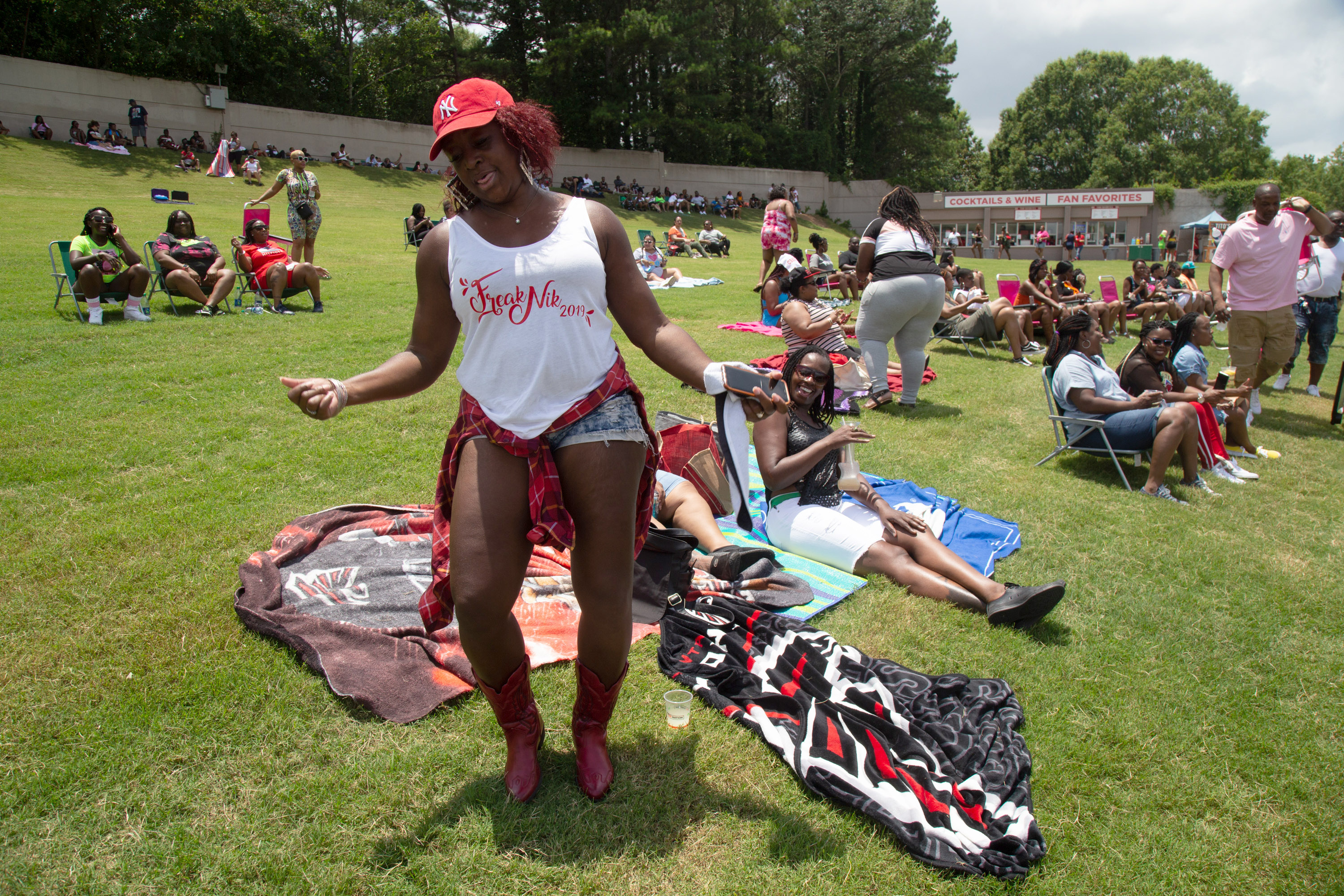 Kenyatta Sipp dances to the music on the lawn during FreakNik Atlanta ‘19 - The Festival at the Cellairis Amphitheatre at Lakewood on Saturday, June 22, 2019. (Photo: STEVE SCHAEFER / SPECIAL TO THE AJC)