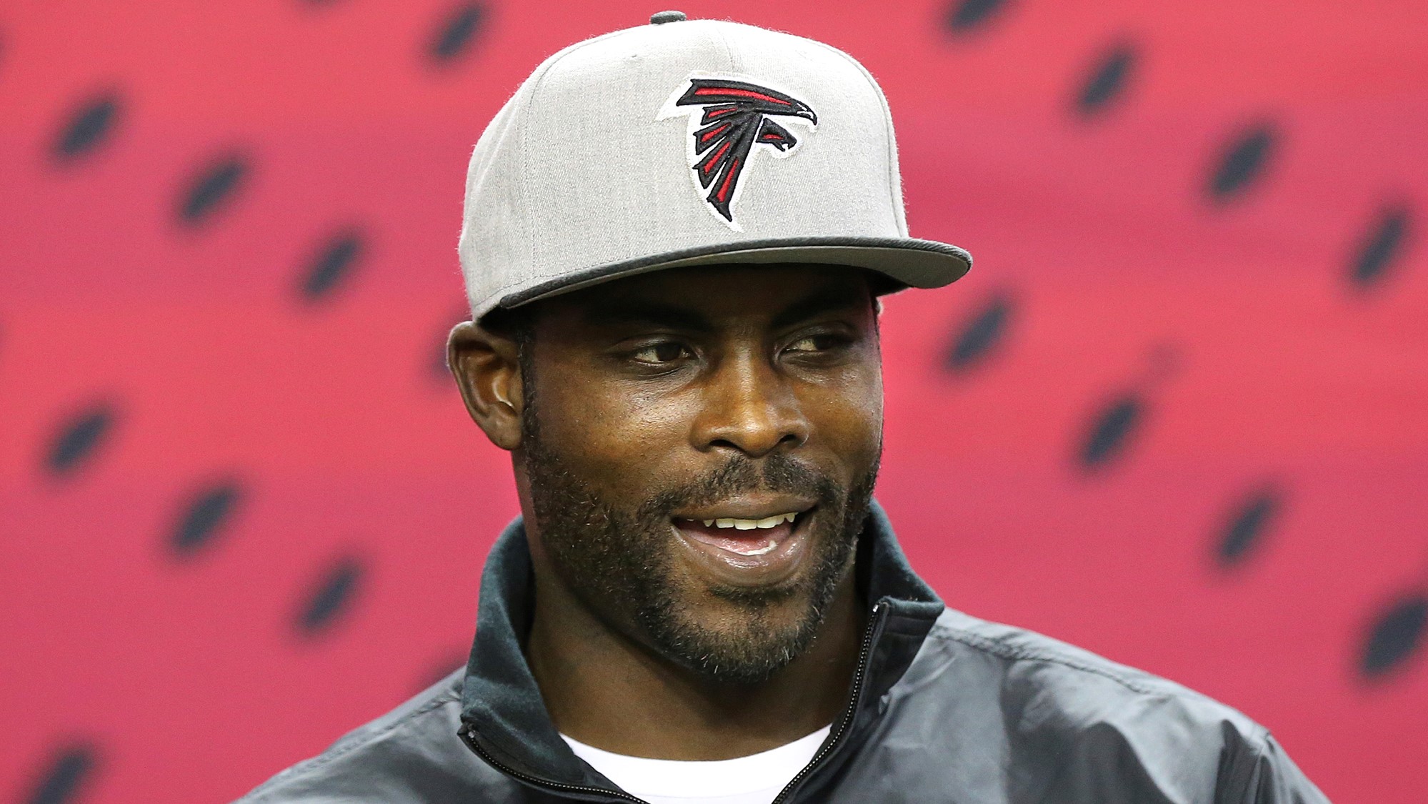 Michael Vick Shocks the World With the Falcons