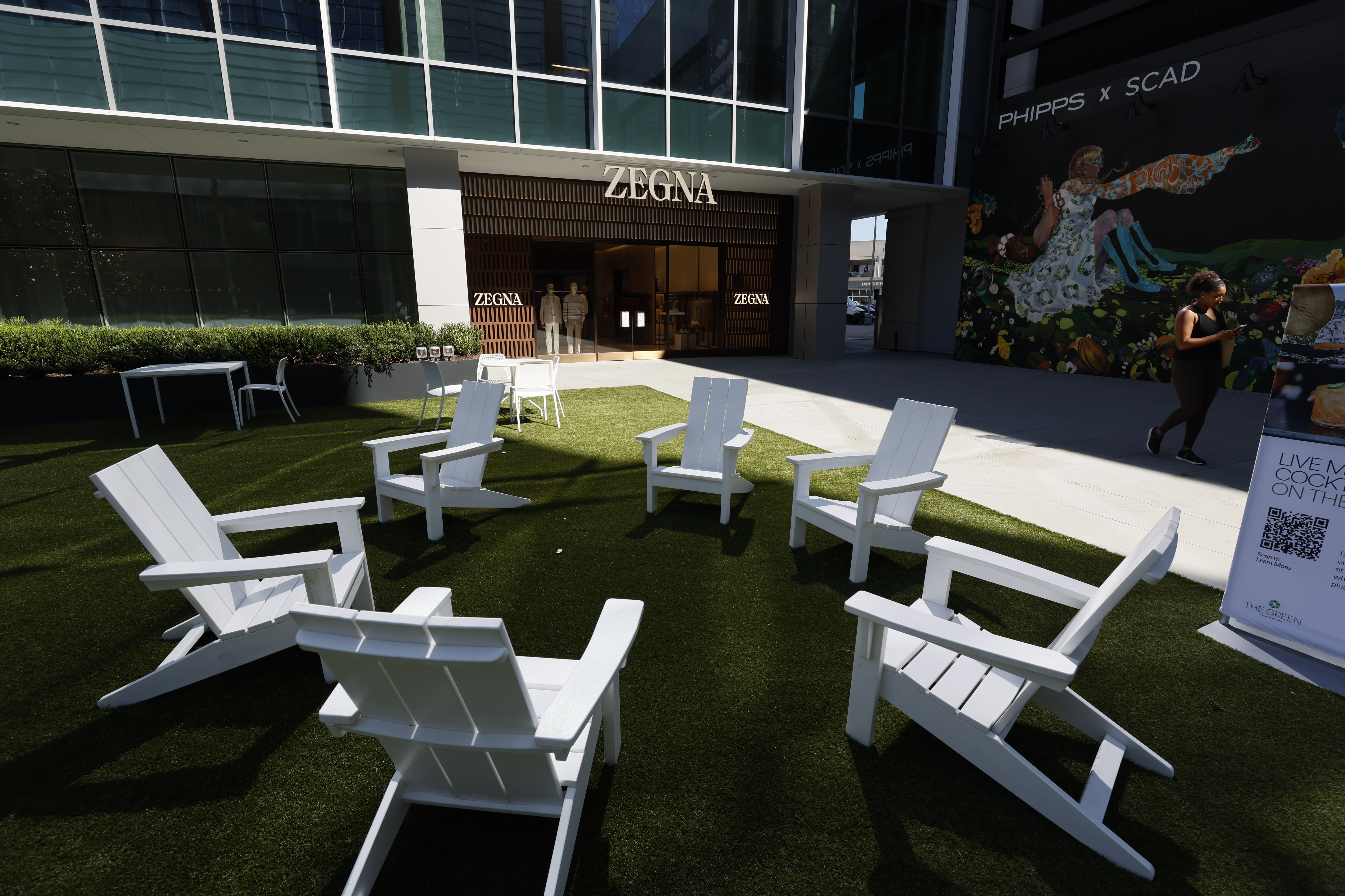 Lenox Square, Phipps Plaza Push Reopening to May 4