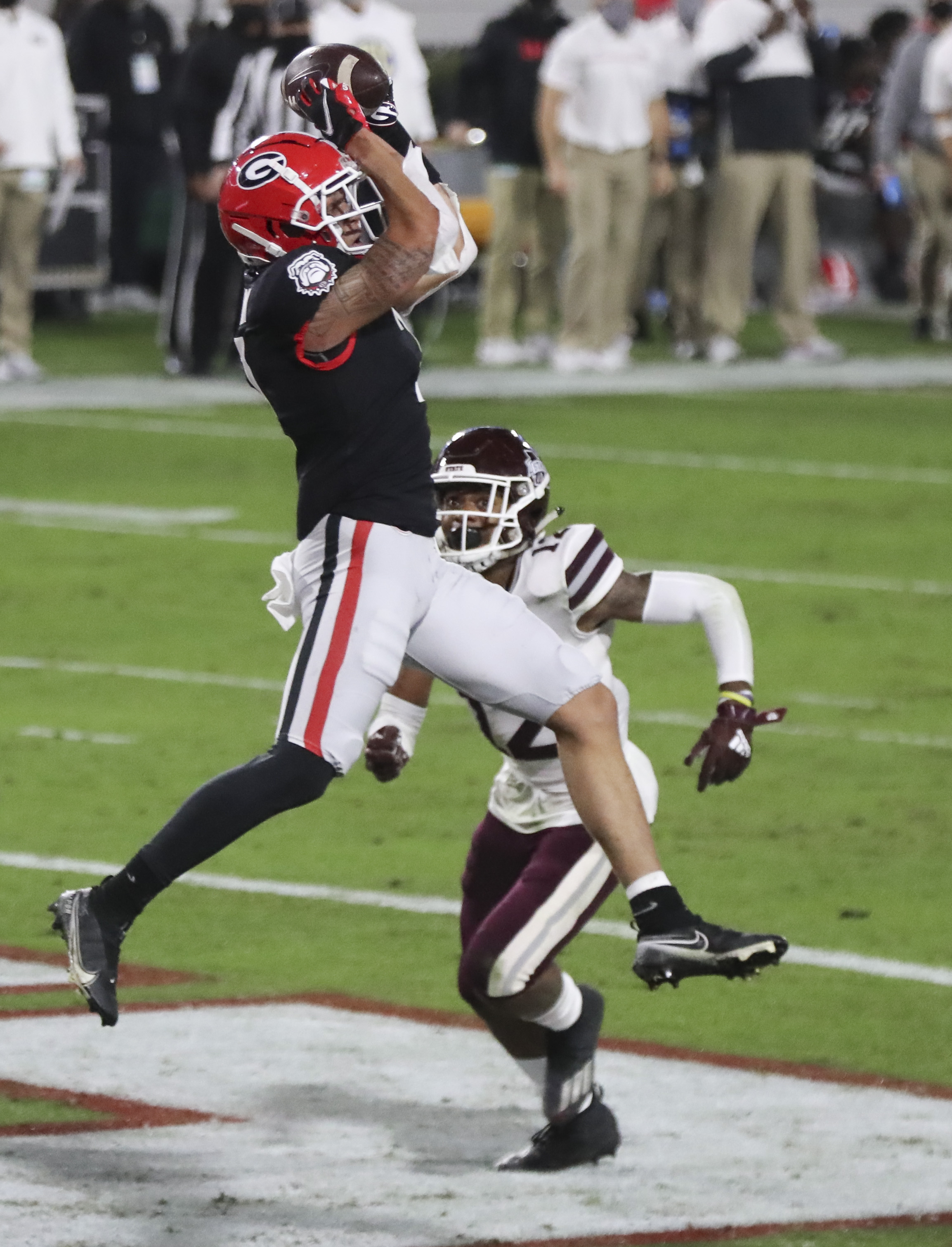 Bulldogs will wear black jerseys in Peach Bowl