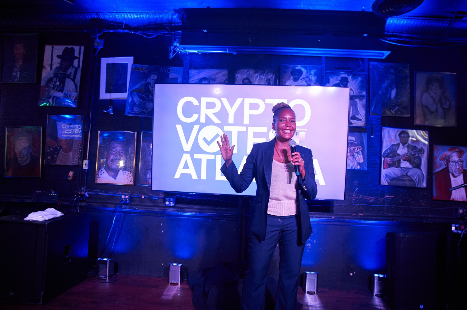 Keisha Lance Bottoms, rapper Bow Wow appear at crypto rally ahead of  presidential debate