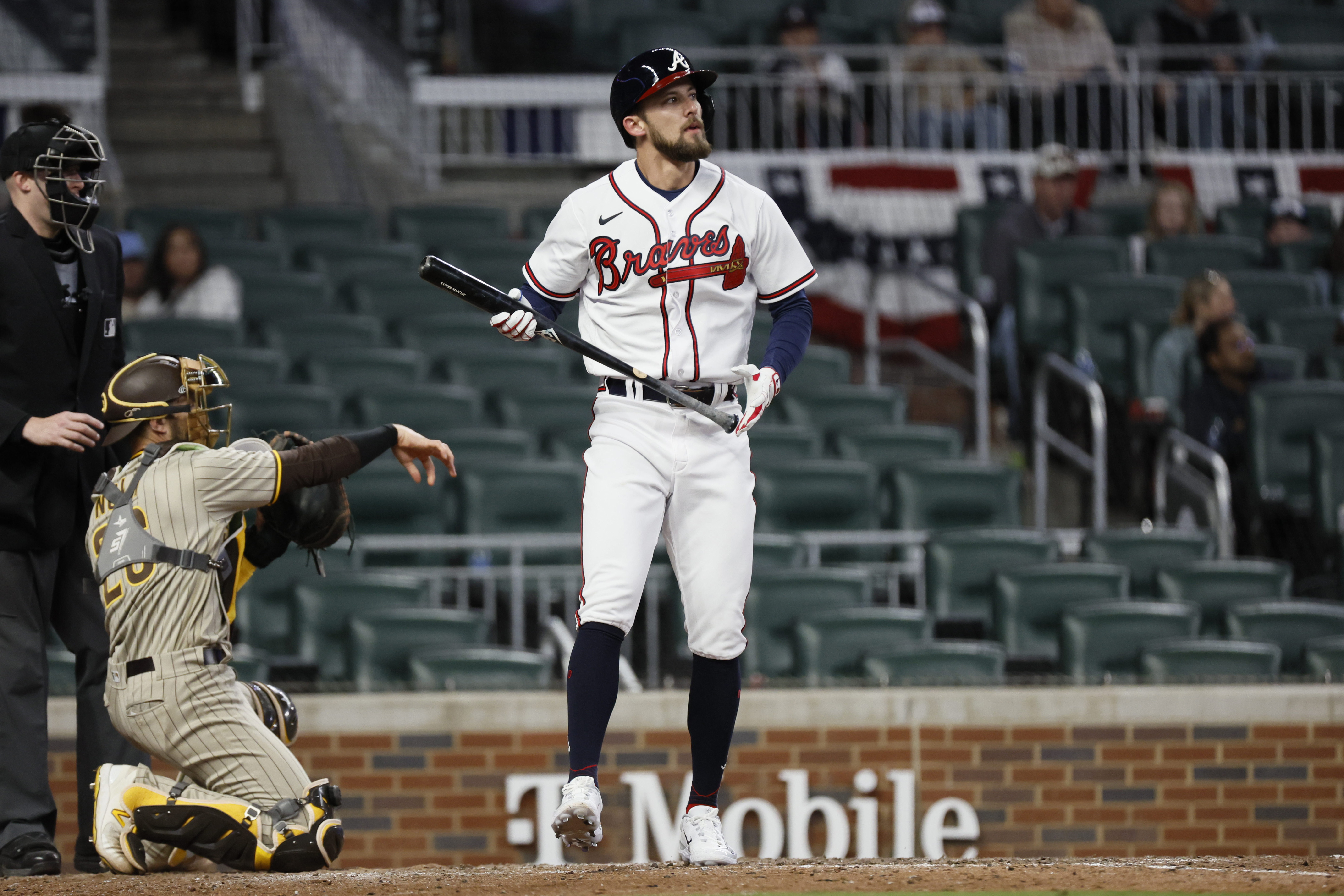 Braves lose lead, split series with Padres - Statesboro Herald