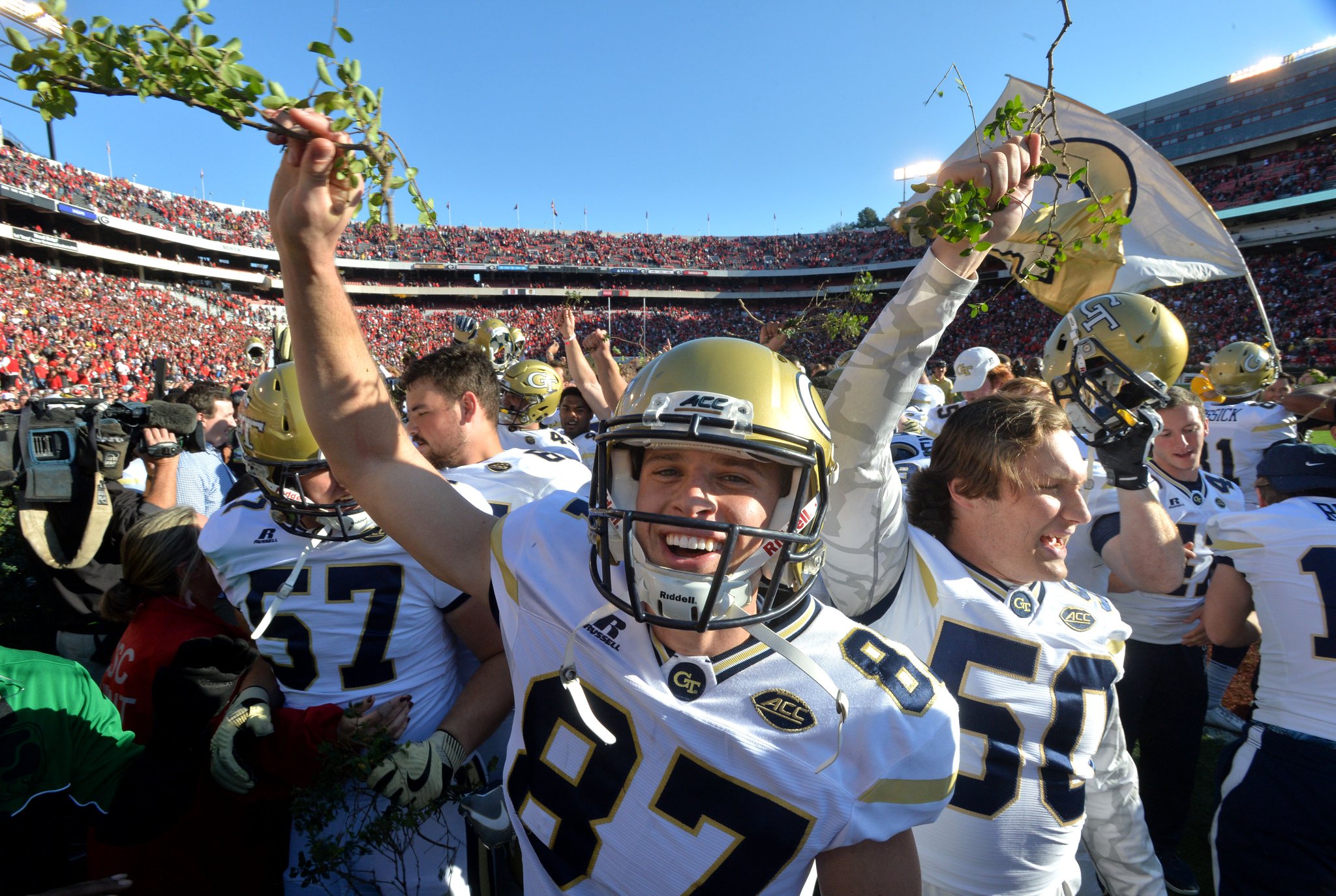 Harrison Butker Becomes Second Georgia Tech Football Player To Score In  Super Bowl - Sports Illustrated Georgia Tech Yellow Jackets News, Analysis  and More