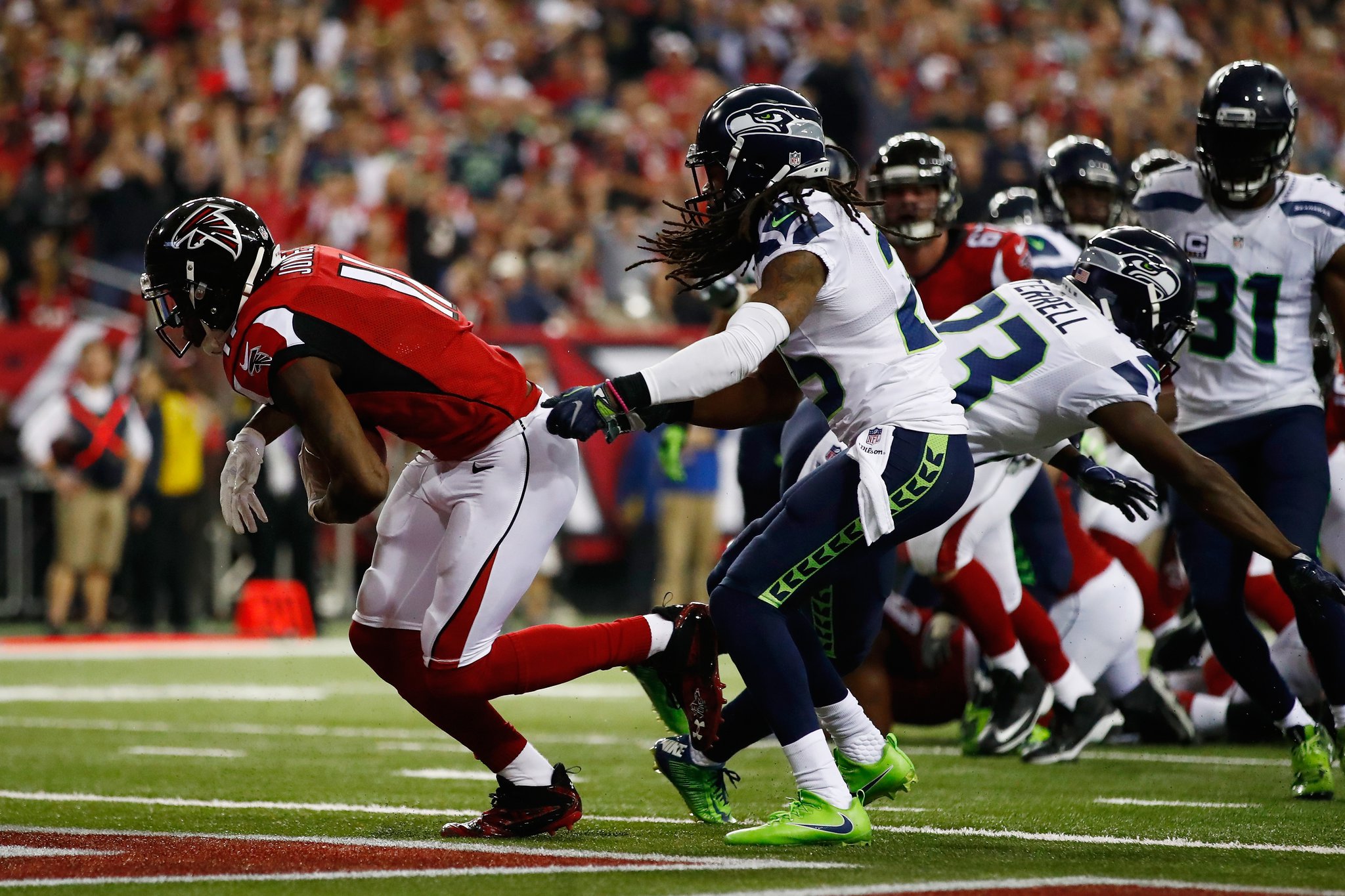 Pereira: Falcons' Julio Jones scored on illegal pick play