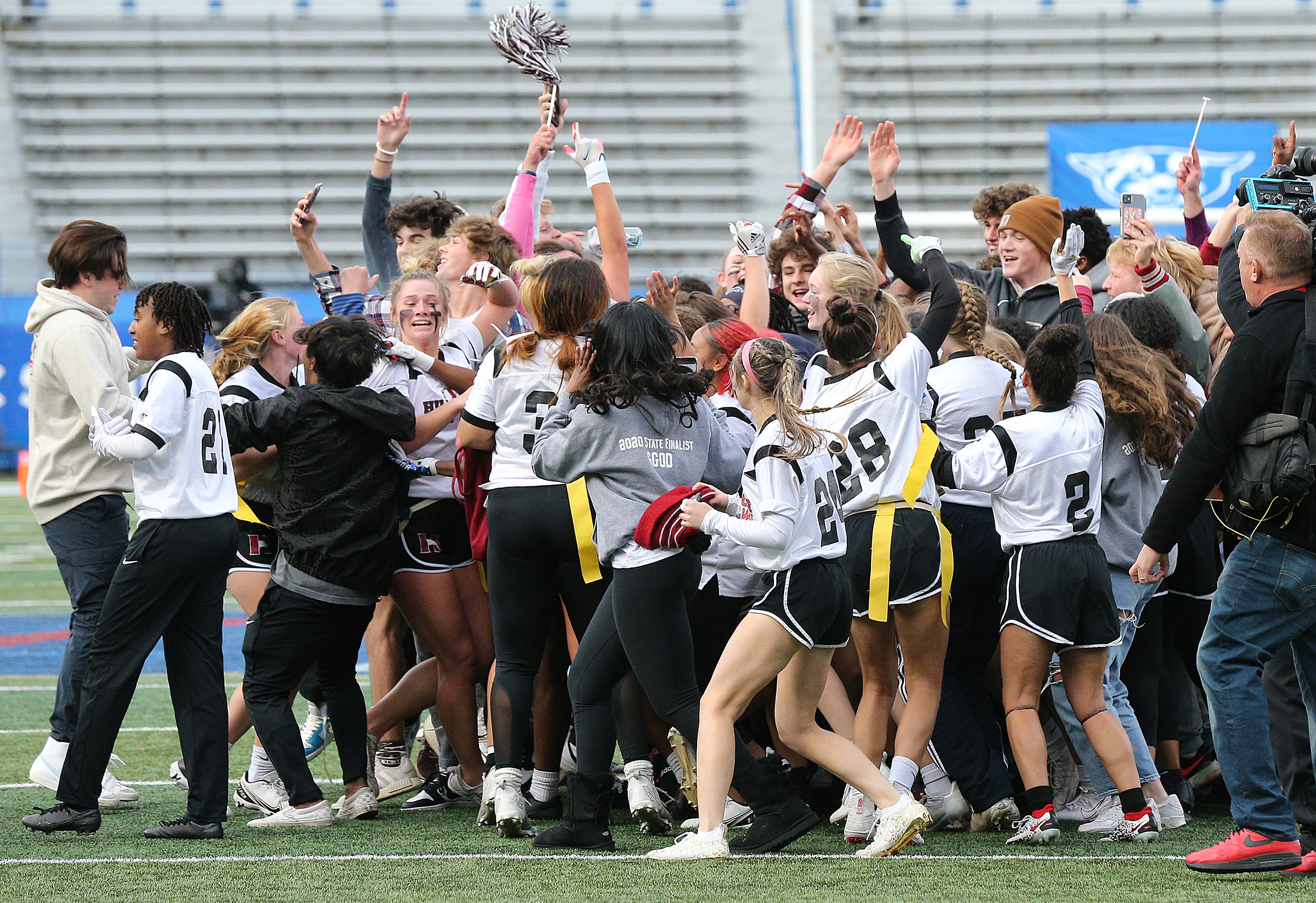 Championship Sunday yields flag football champs in Barrington