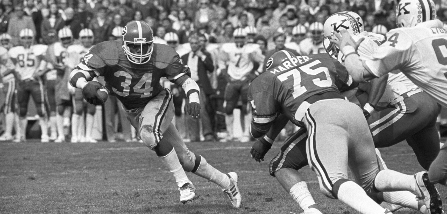 The bizarre tale of Georgia's Herschel Walker turning pro