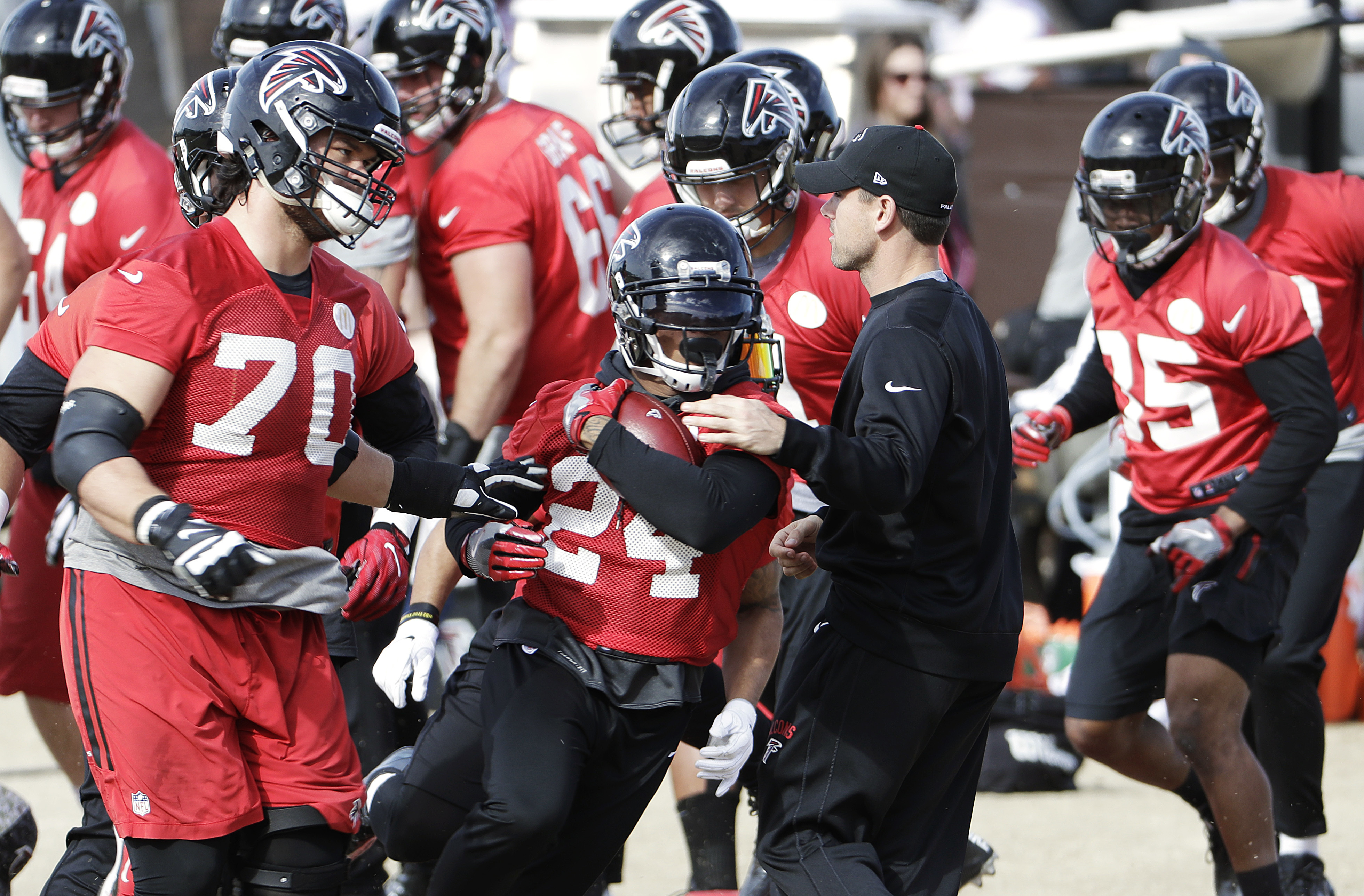 Quinn tweaks Atlanta's coaching staff coming out of bye week