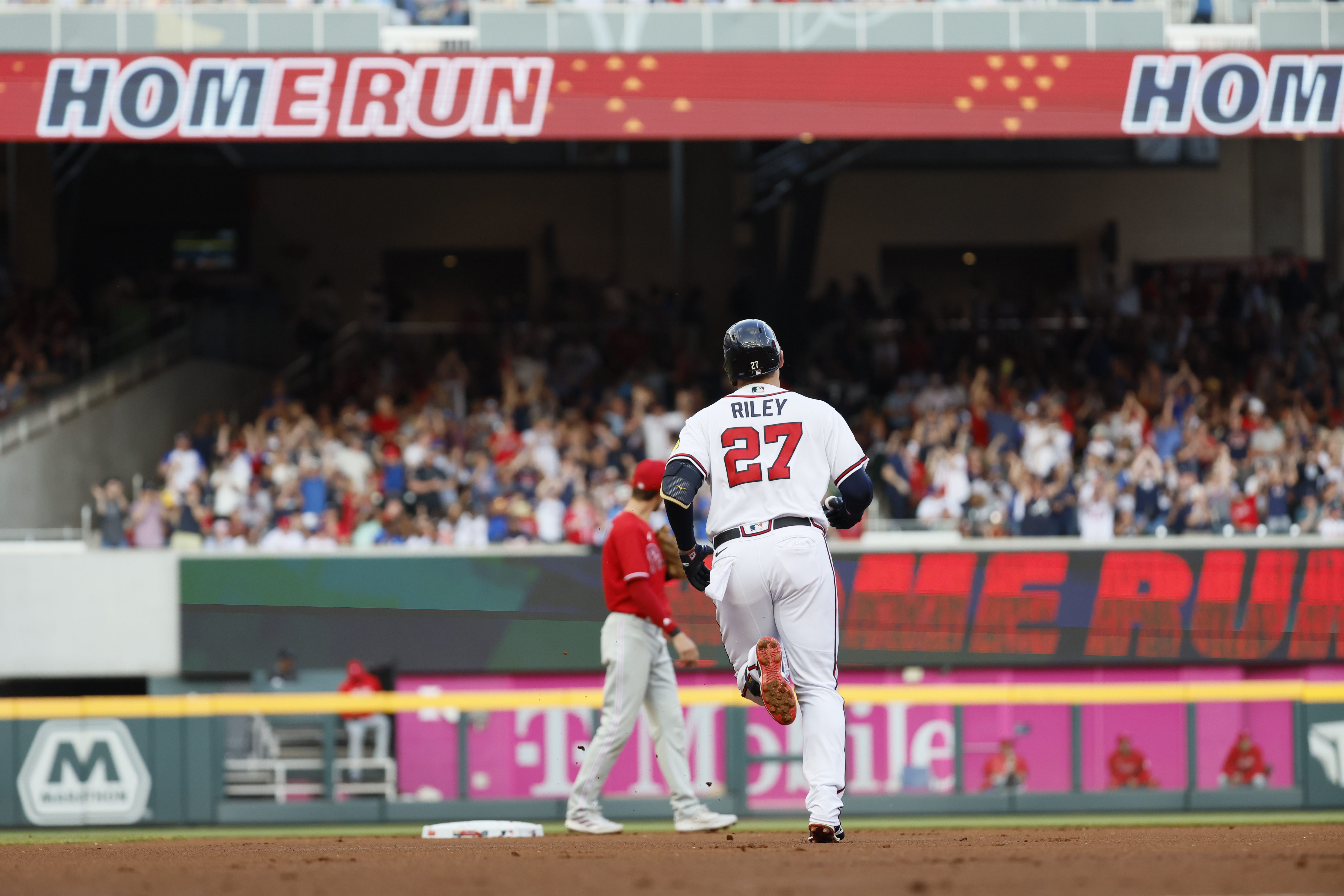 July 04, 2019: Atlanta Braves pitcher Mike Soroka delivers a pitch during  the first inning of a MLB game against the Philadelphia Phillies at  SunTrust Park in Atlanta, GA. Austin McAfee/(Photo by