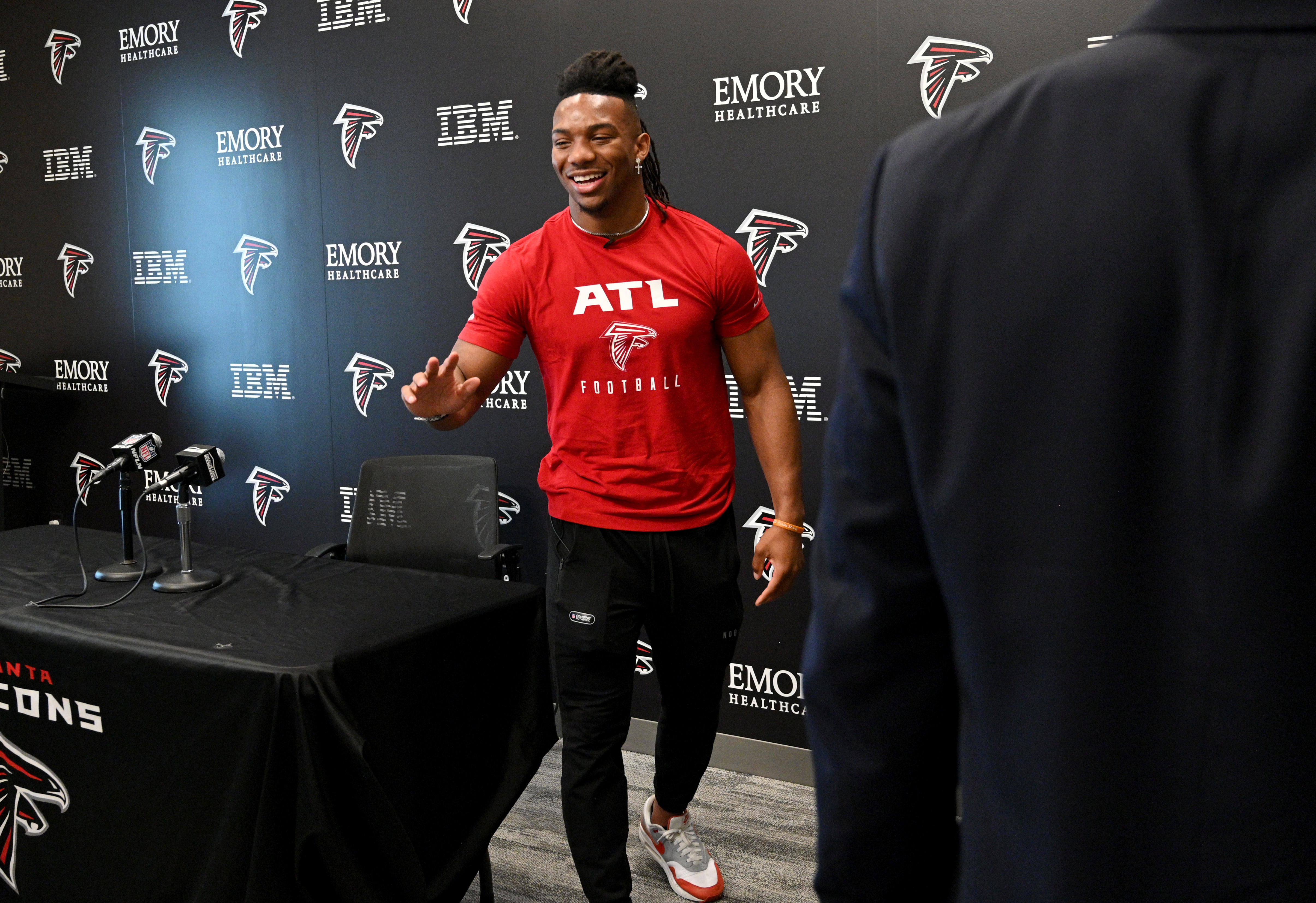 Falcons first-rounder Bijan Robinson thinks how RBs are 'being valued now'  is headed in right direction