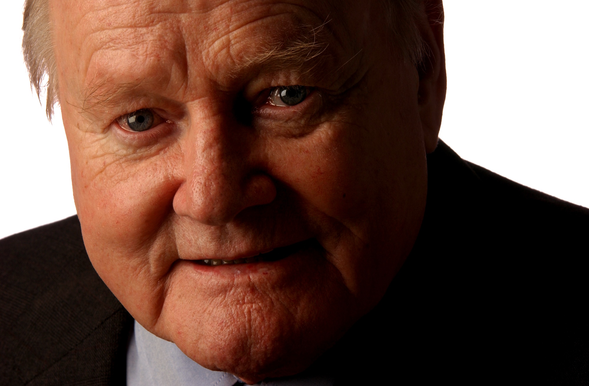 Gene Patterson, shown here in 2002, was a progressive editor of the Atlanta Constitution from 1960-68, a critical time for civil rights in the South. Patterson died in 2013. (JOEY IVANSCO/staff photo).