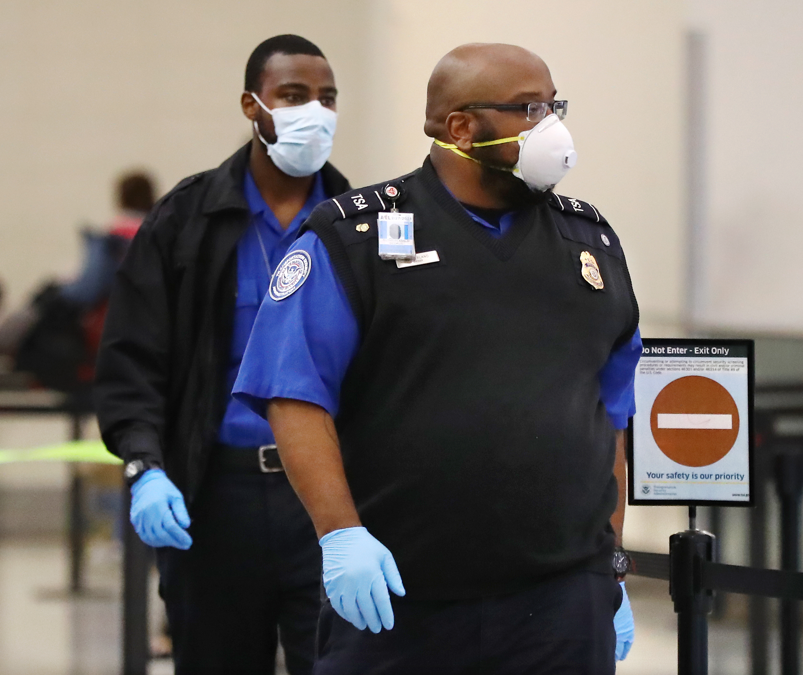 What You Need to Know About Wearing a Hairpiece Through Airport Security —  Dorin Azérad