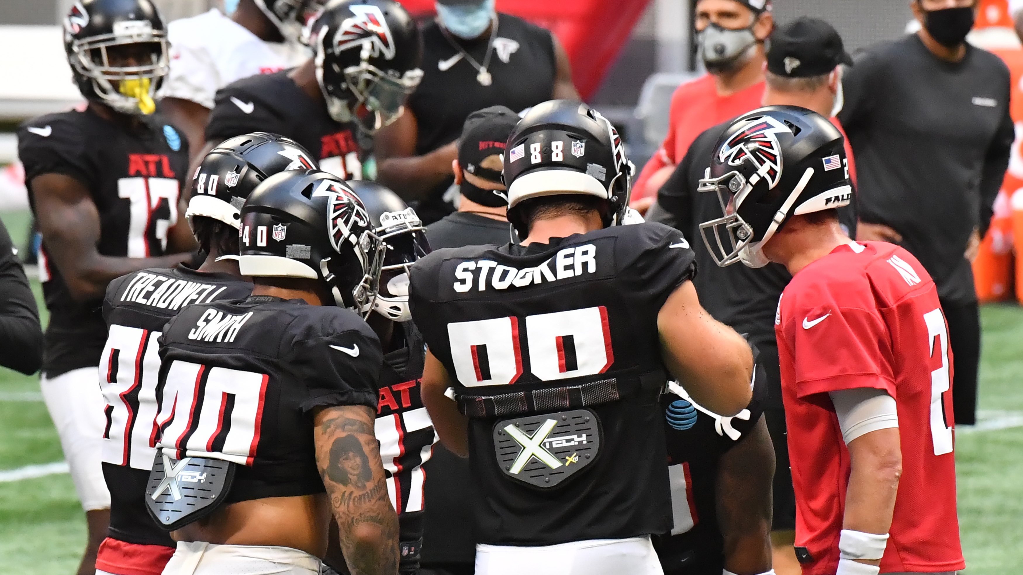 Atlanta Falcons on X: Welcome back Isaiah Oliver. 