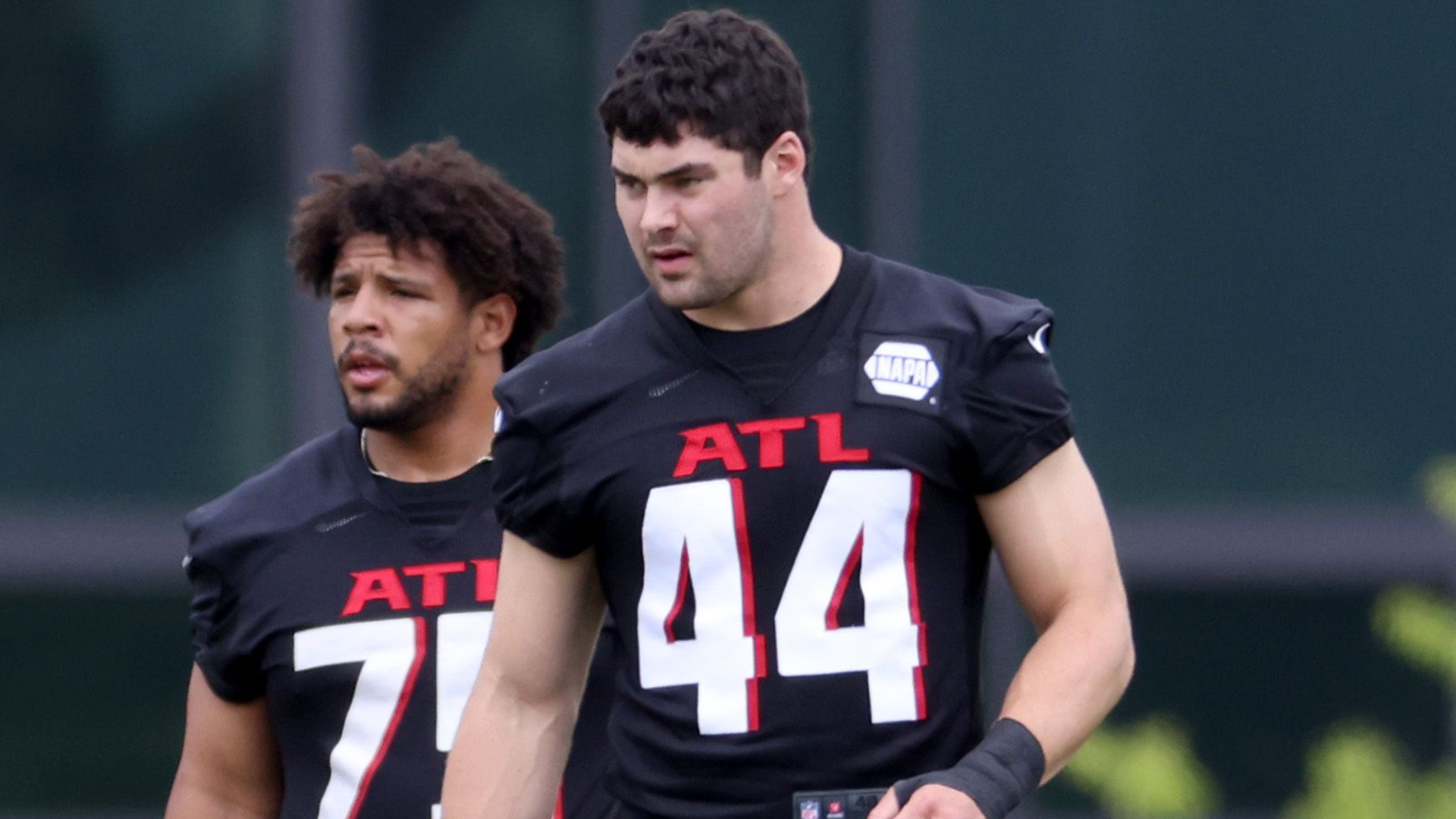 Falcons sign rookie Arnold Ebiketie