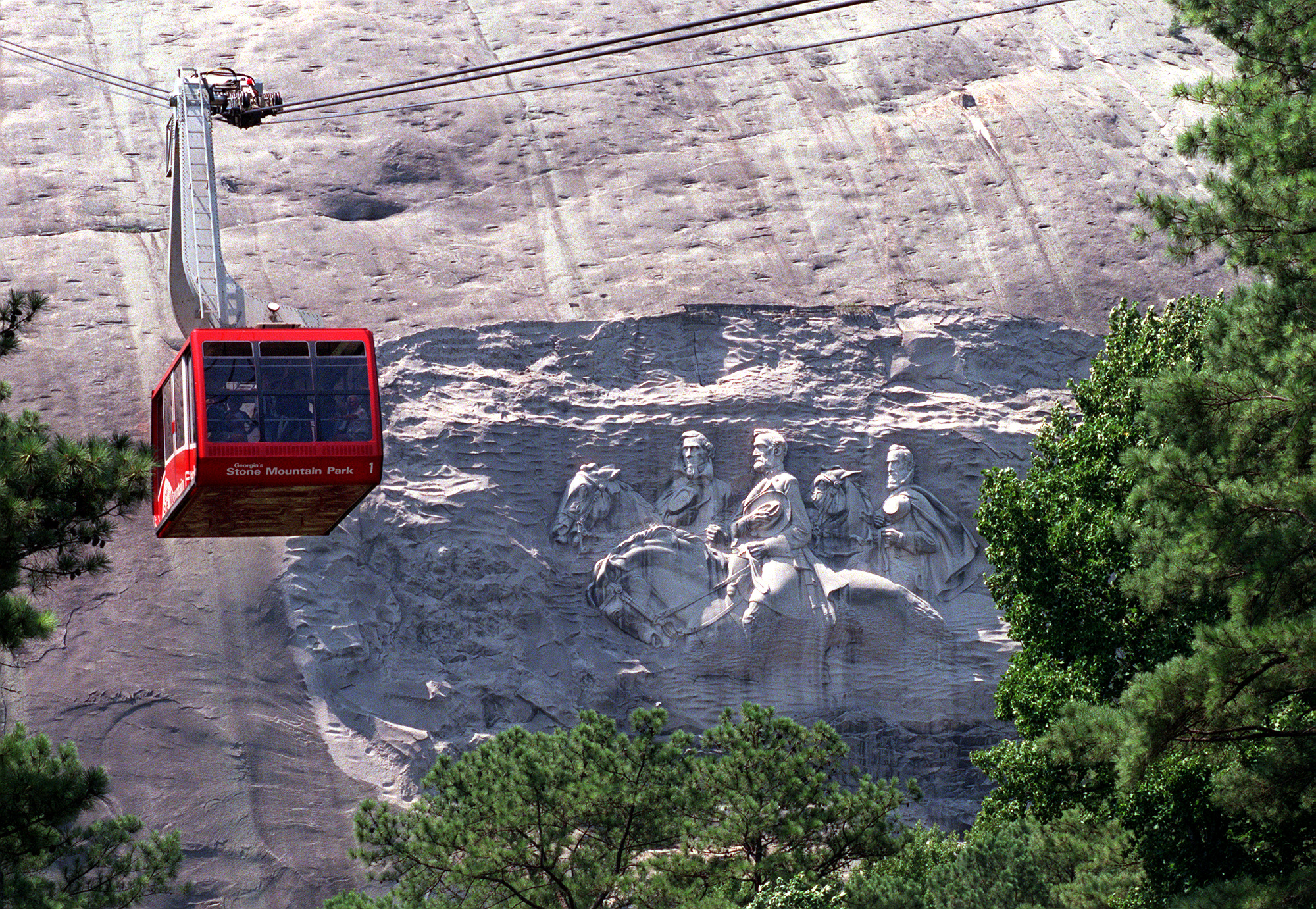 are dogs allowed in stone mountain park