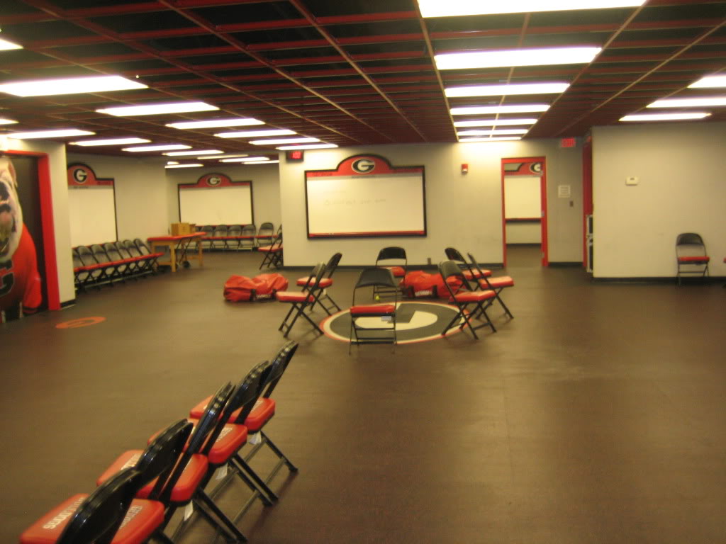 Metrodome Visiting Locker Room, One of the Visiting locker …