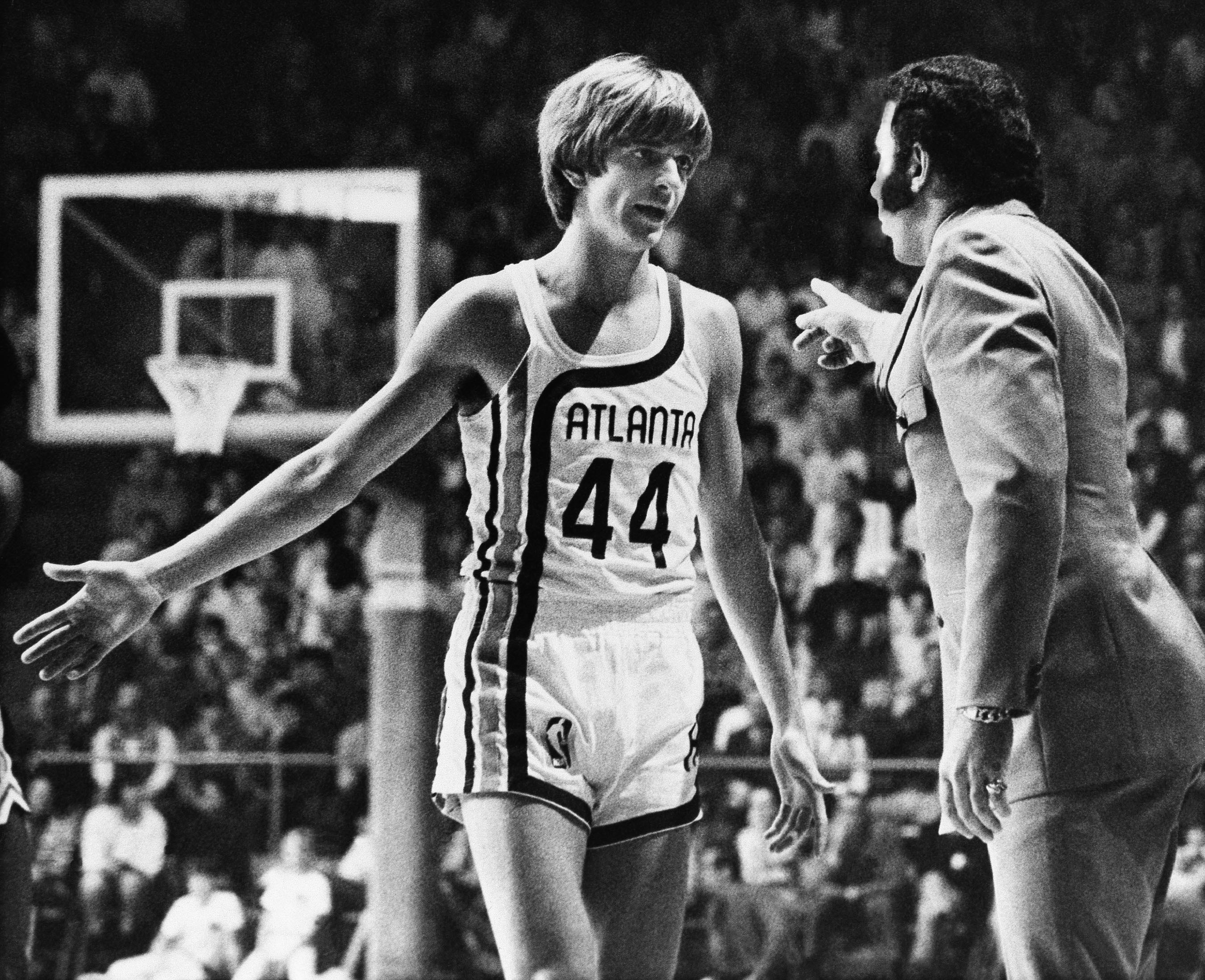 Atlanta Hawks' guard Pete Maravich shoots near the basket. News