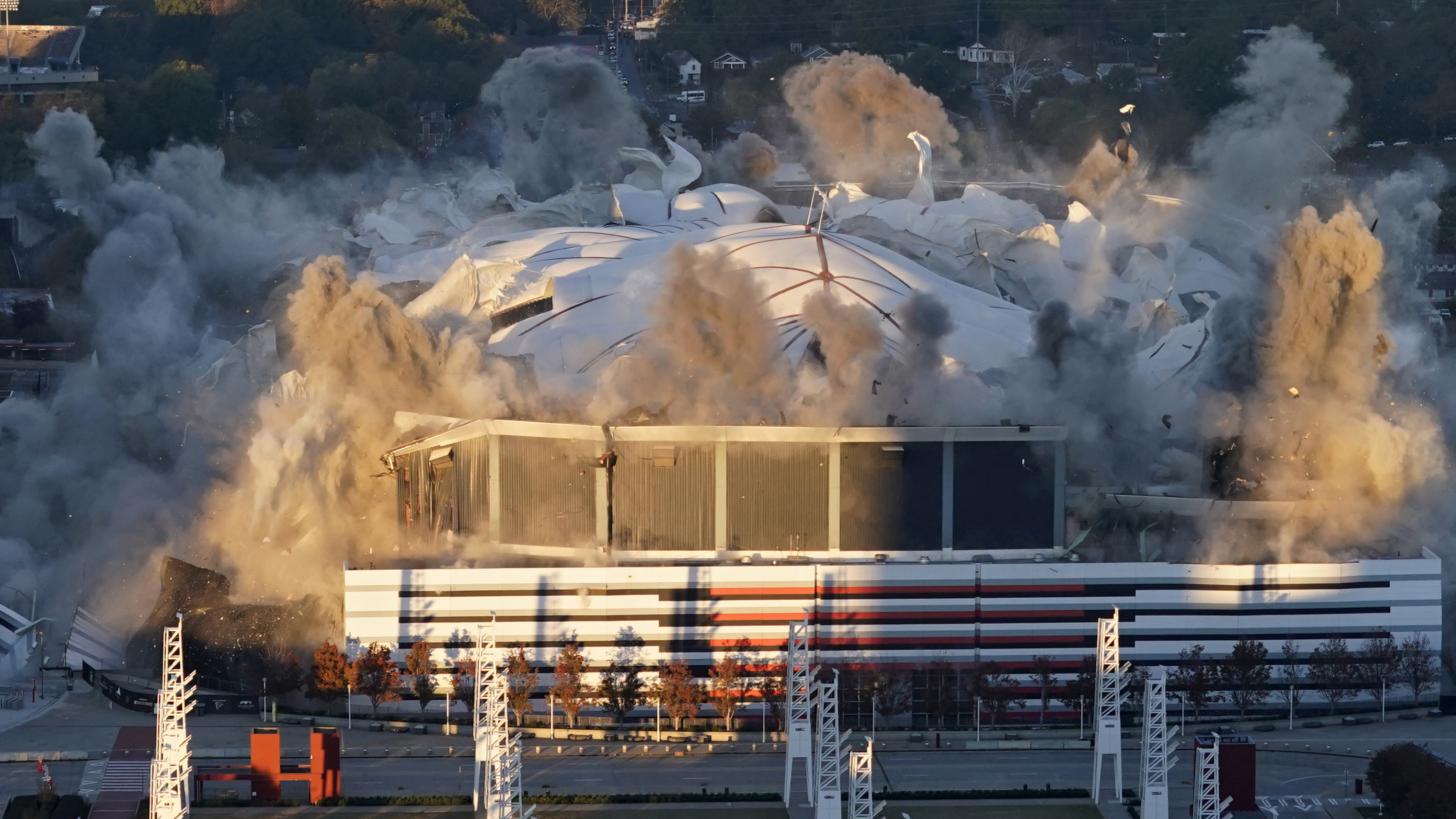 Georgia Dome Implosion Video: Watch Atlanta's Iconic Stadium Get Demolished  : The Two-Way : NPR