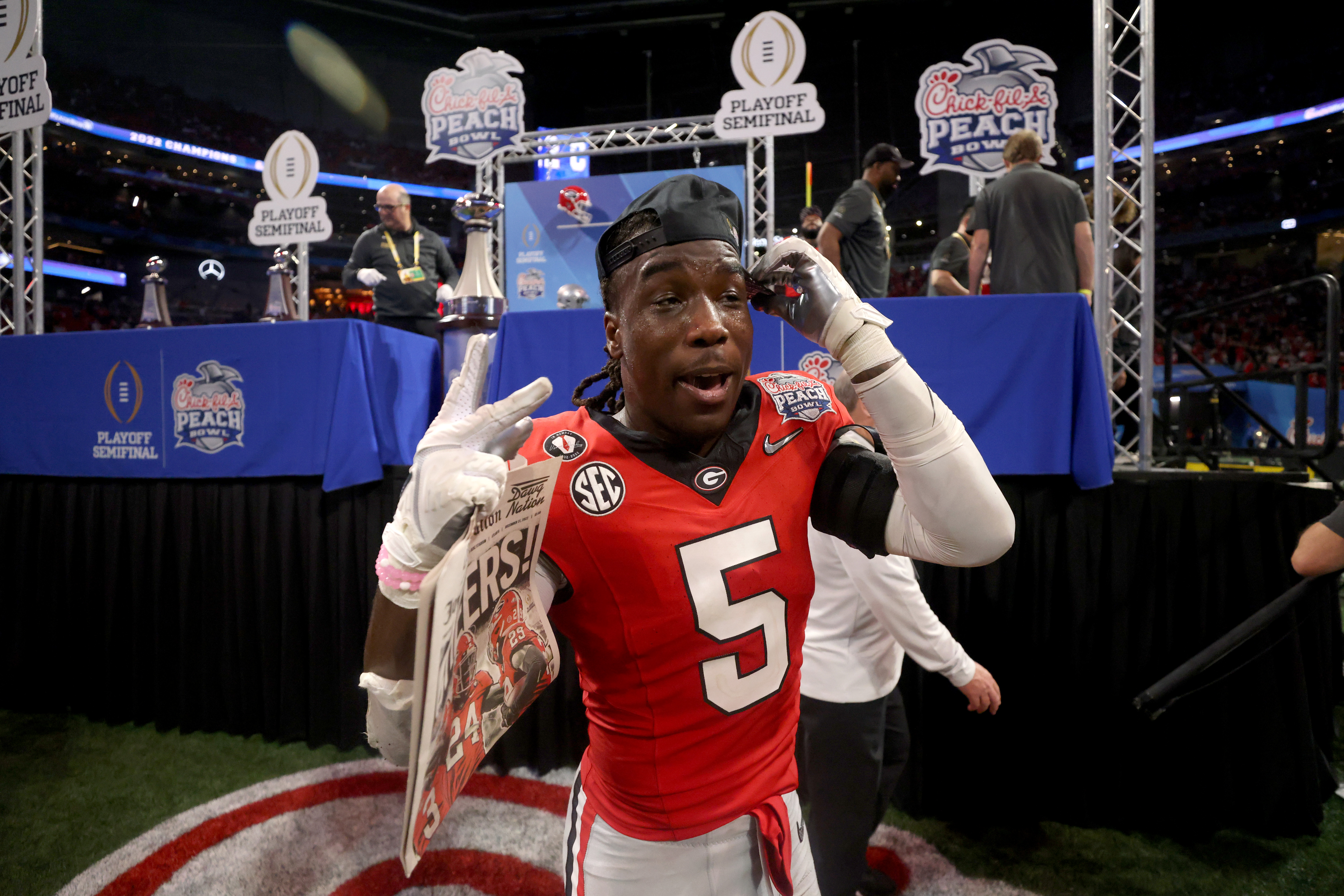 Georgia vs. Ohio State score: Dawgs keep title defense alive with gutsy  College Football Playoff comeback 