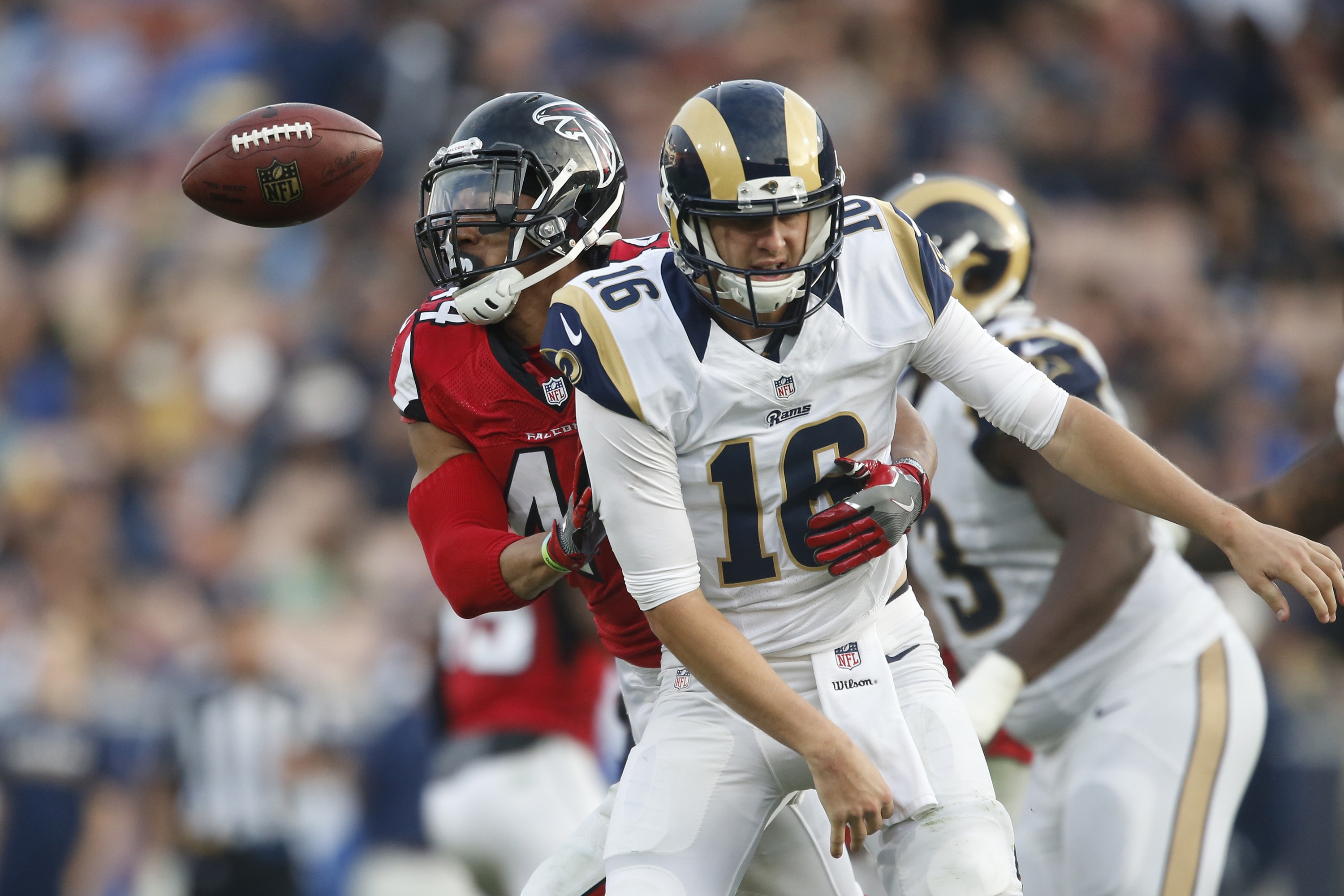 Kurt Warner, defense, lead Arizona past Atlanta, 30-24 – New York Daily News