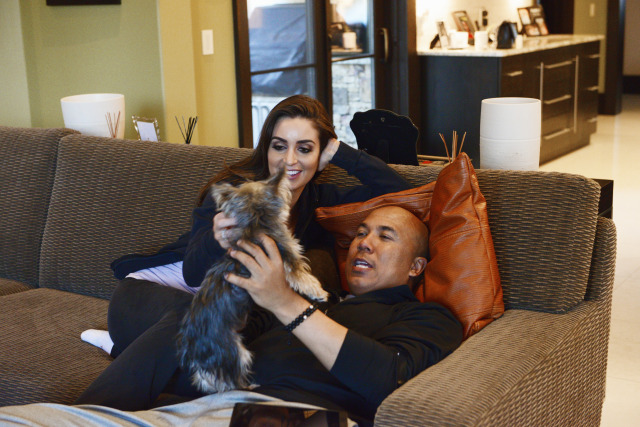 Hines Ward on ABC's 'Celebrity Wife Swap' with Verne Troyer