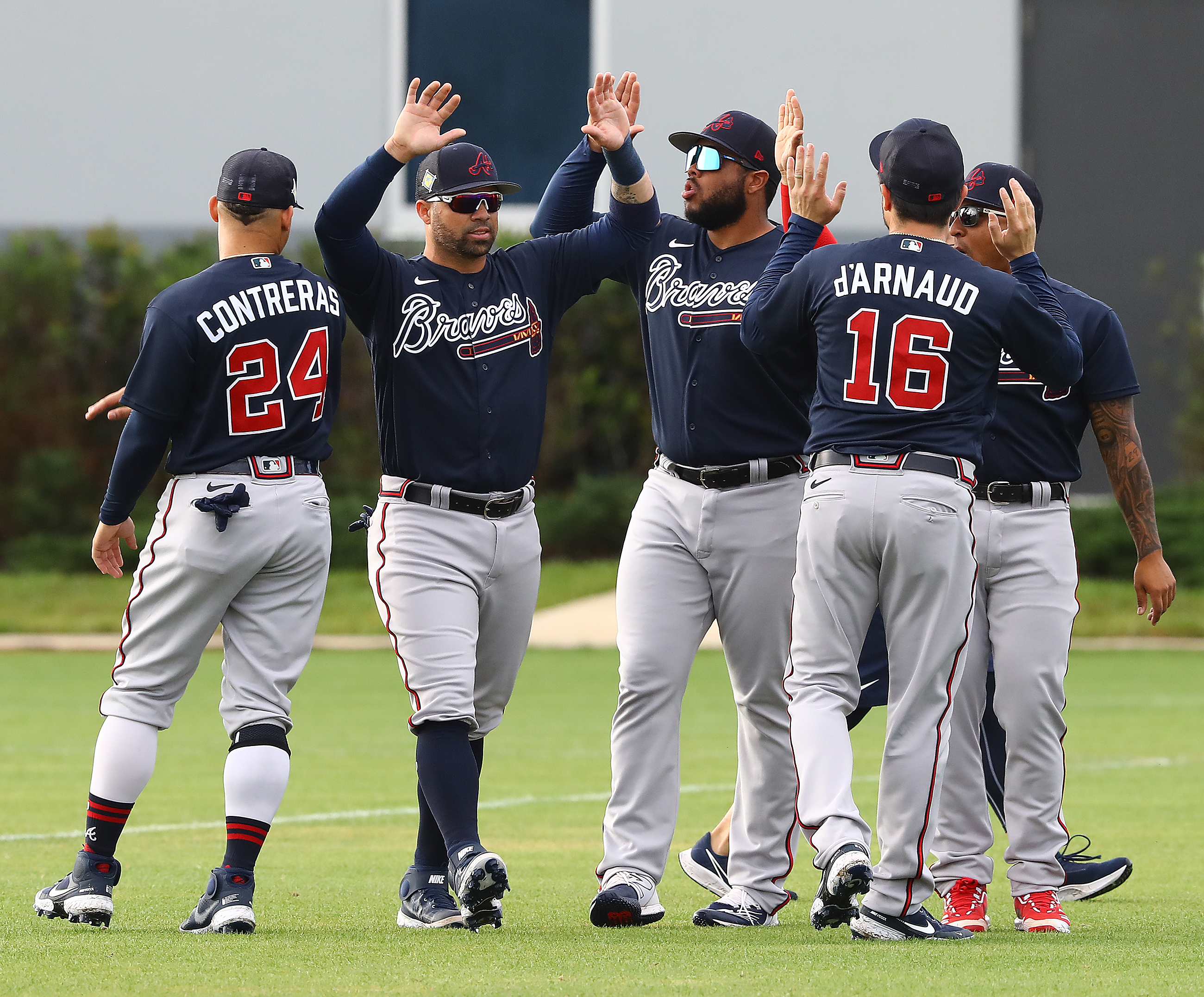 Photos: Braves welcome new first baseman Matt Olson at spring training