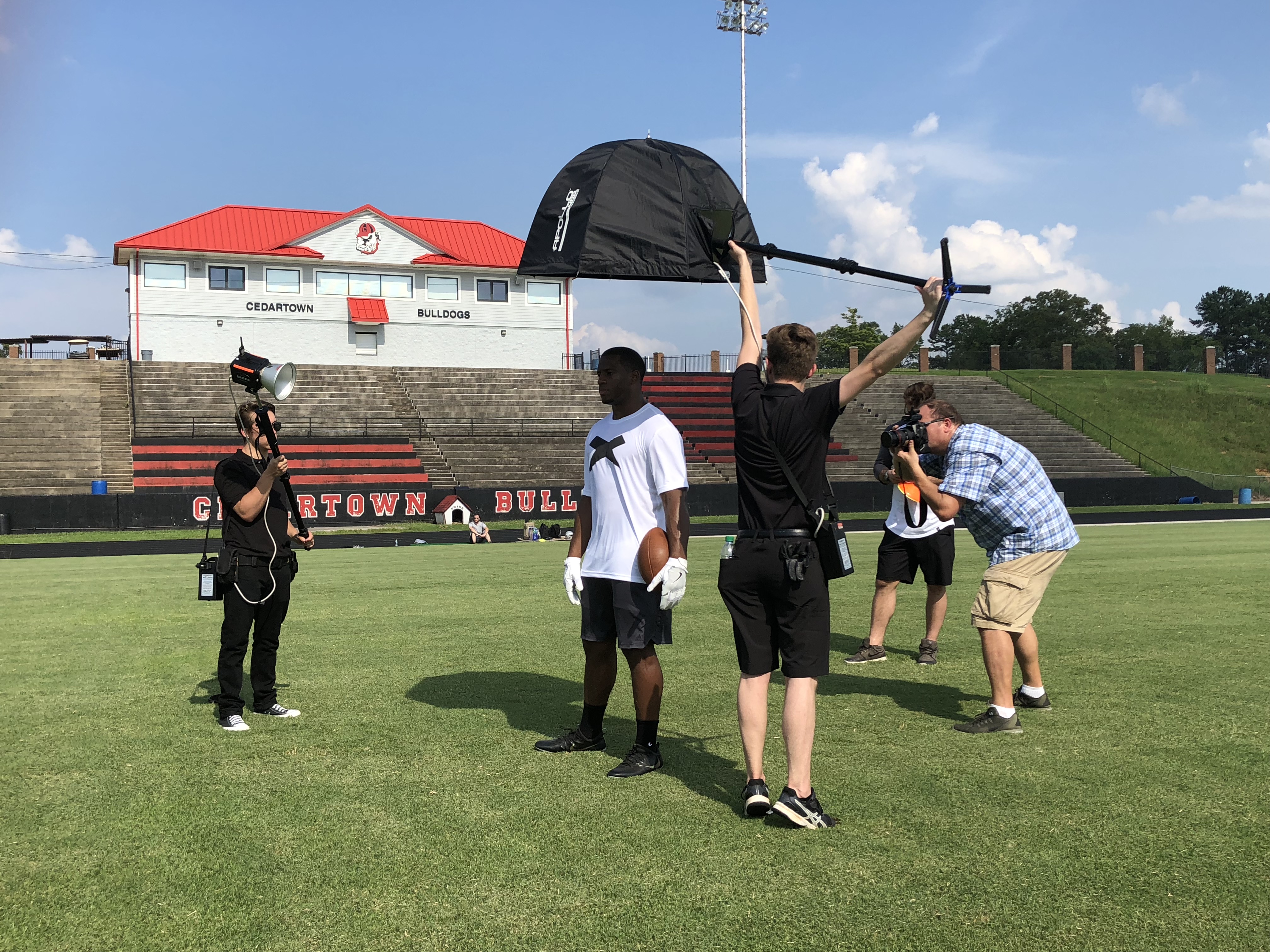 NFL running back Nick Chubb returns with youth football camp at Cedartown  High School, Local