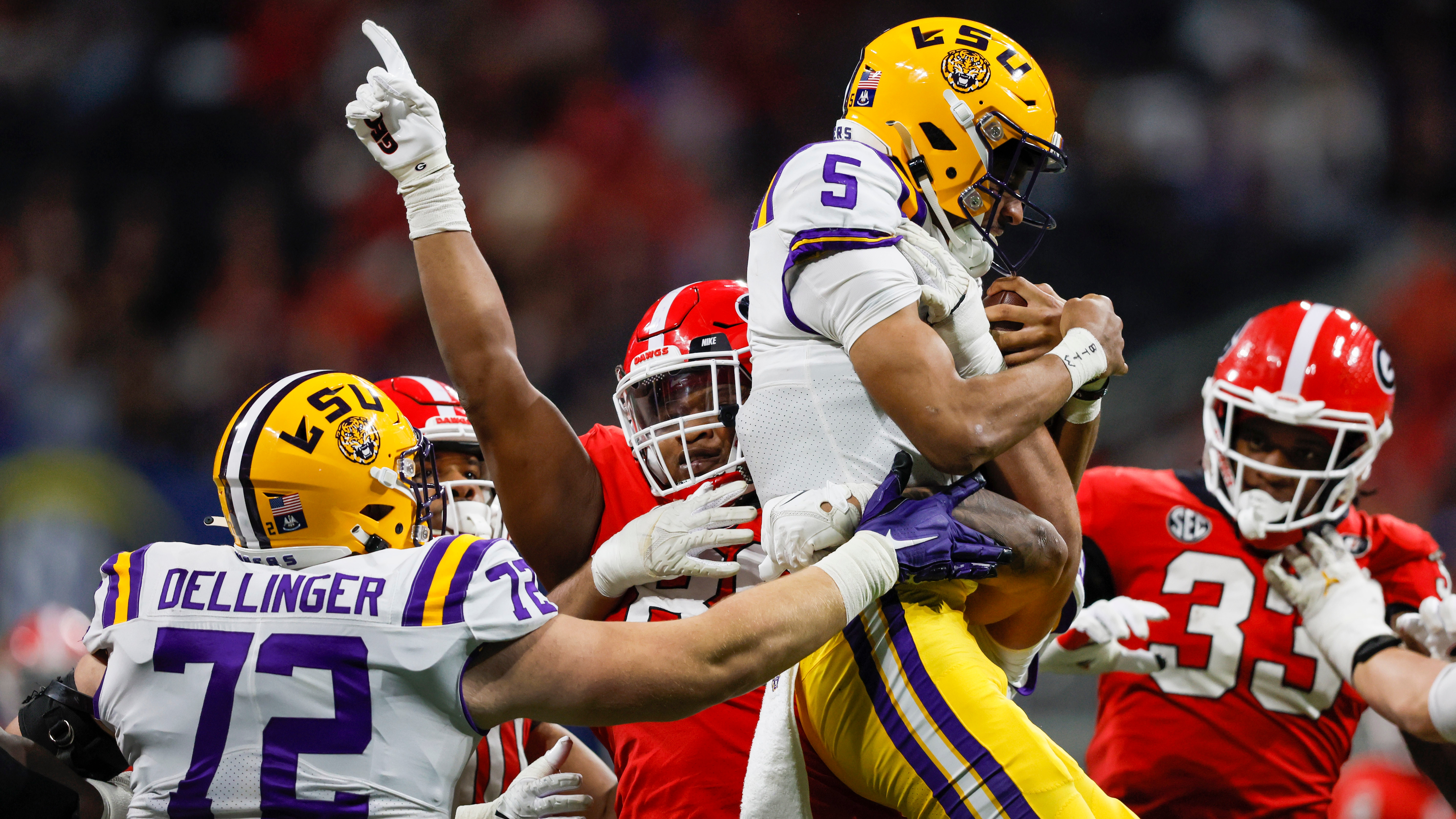 BREAKING: #Eagles select #UGA DL Jalen Carter at 9th overall