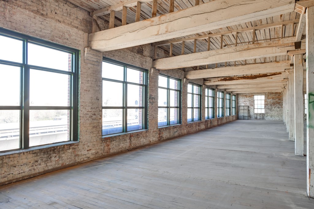 The warehouses date back to the early 1900s and had a variety of uses before becoming a box warehouse in 1973. The company has three locations in Atlanta, including their headquarters on Donnelly Avenue. (Courtesy of Cross-Town Realty)