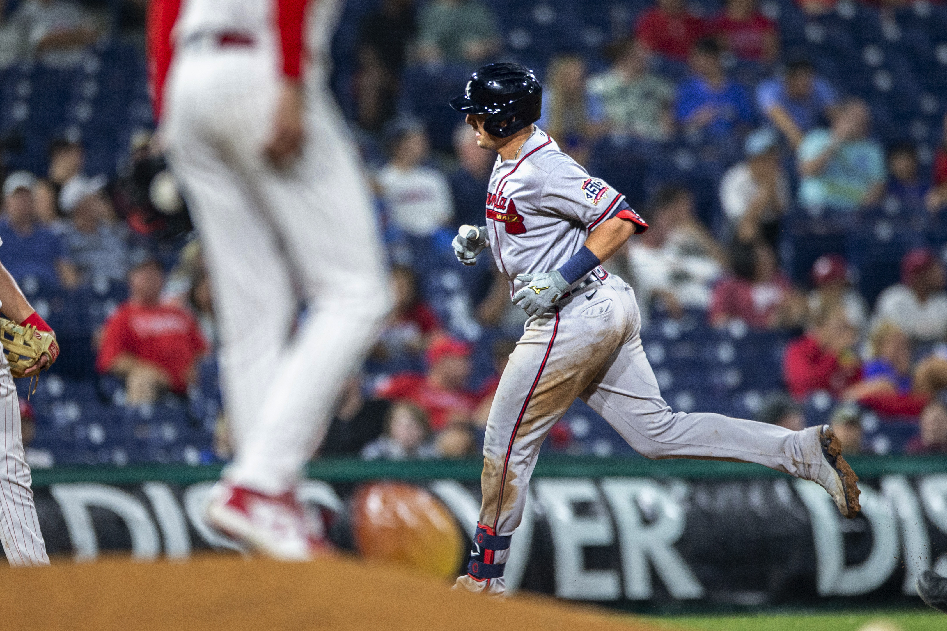 Drew Smyly, Braves look to complete sweep against Phillies