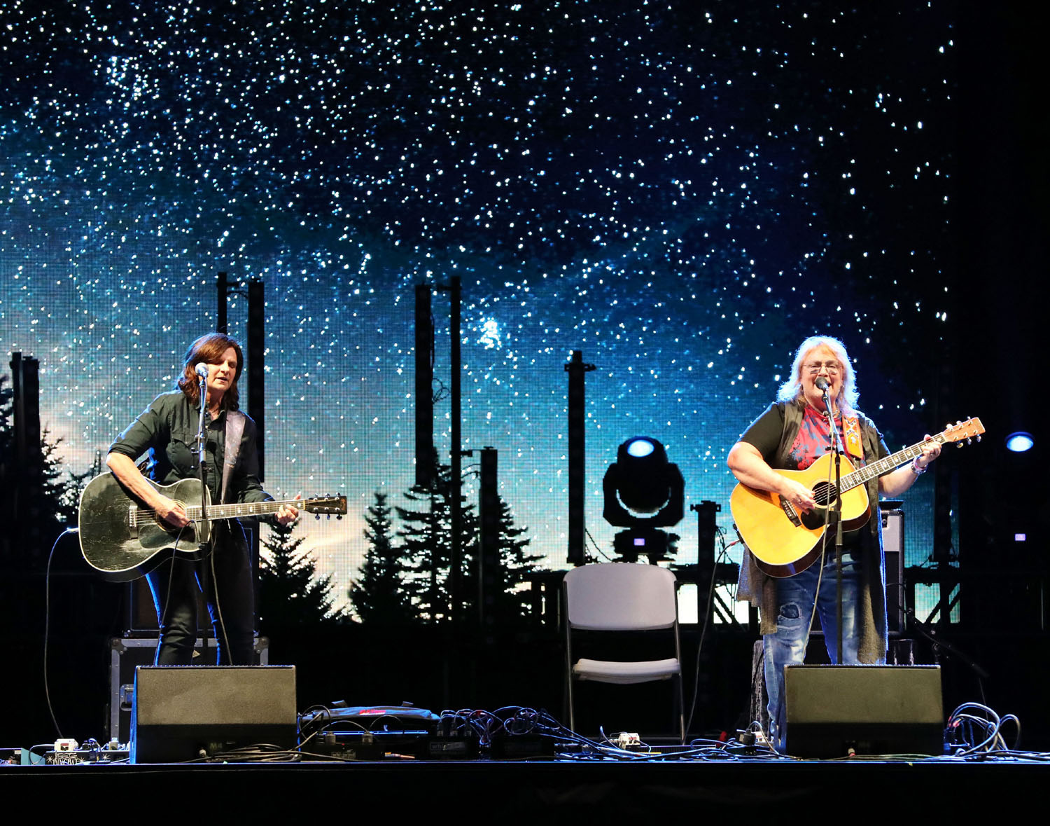 Concert review Indigo Girls offer warmth and comfort in return to the stage