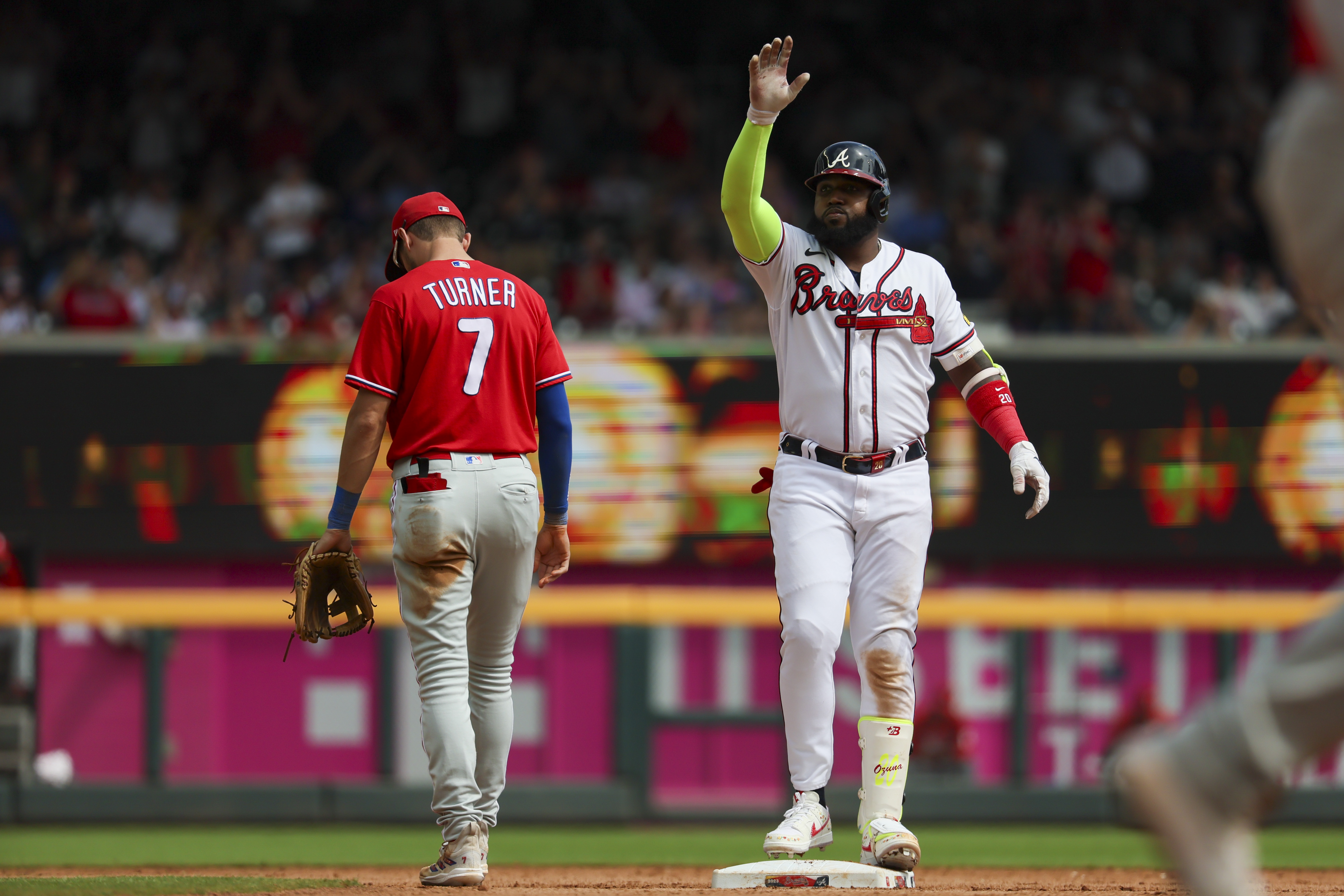 Atlanta Braves starting to look human amidst injury troubles