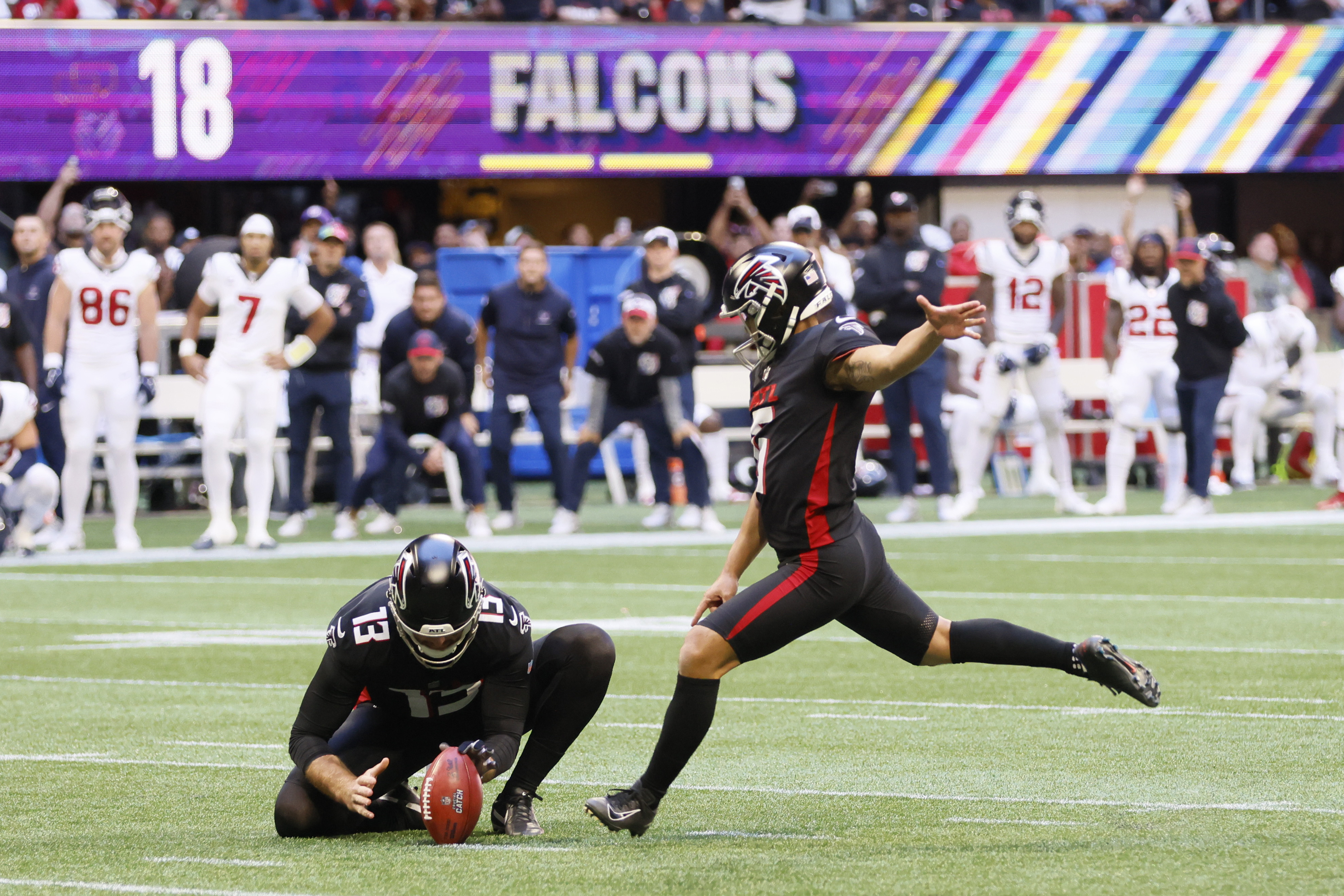 Falcons Players Are 'Going To Love' Mercedes-Benz Stadium – WABE