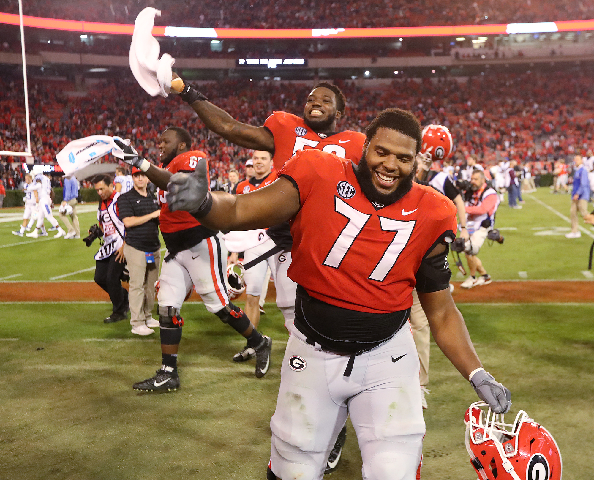 Offensive Tackle Isaiah Wynn Meets with the Media