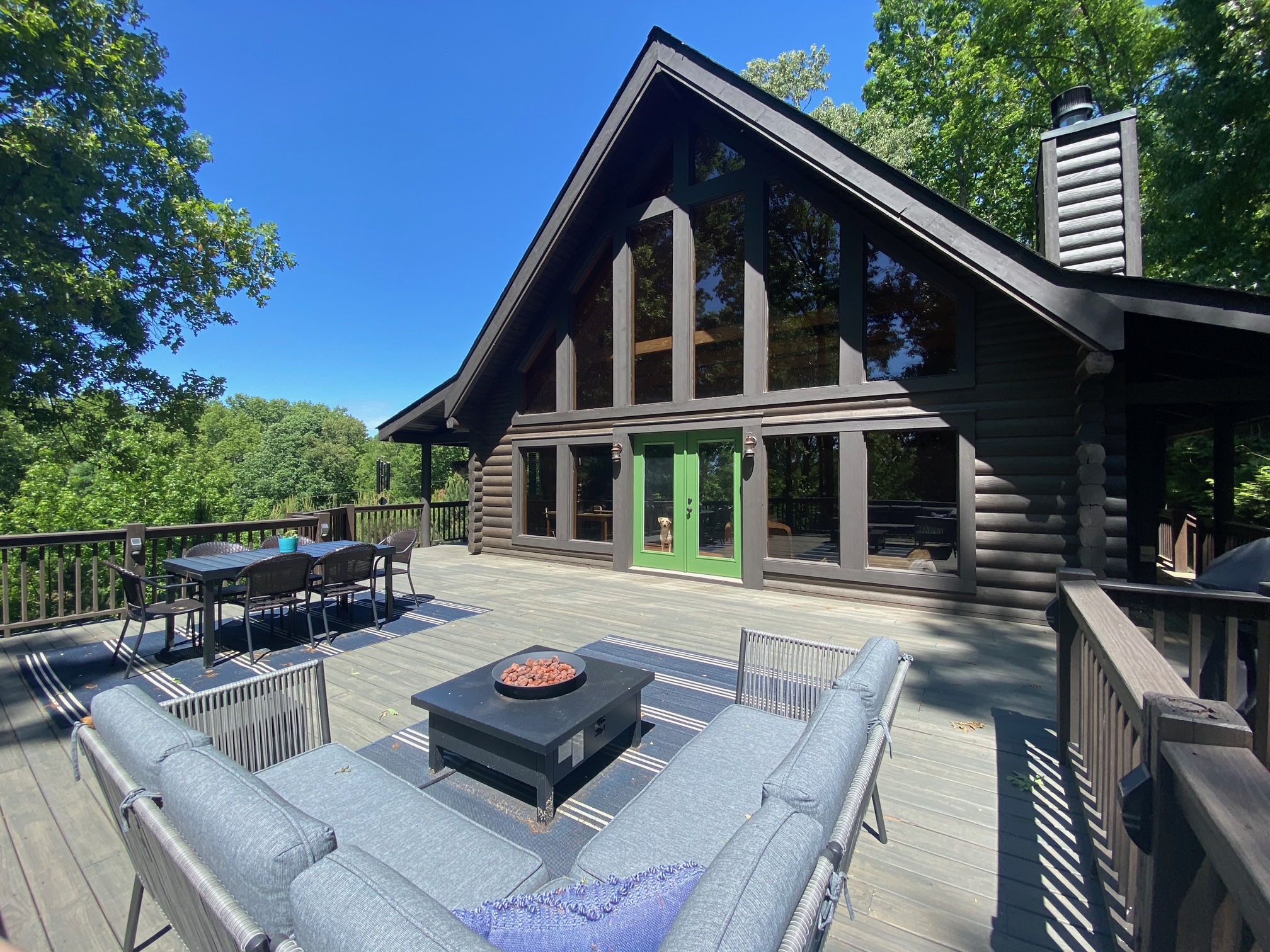 A lake house on Lake Sinclair was listed for $800,000 and recently sold for $850,000.
Courtesy of Lakes Homes Realty.