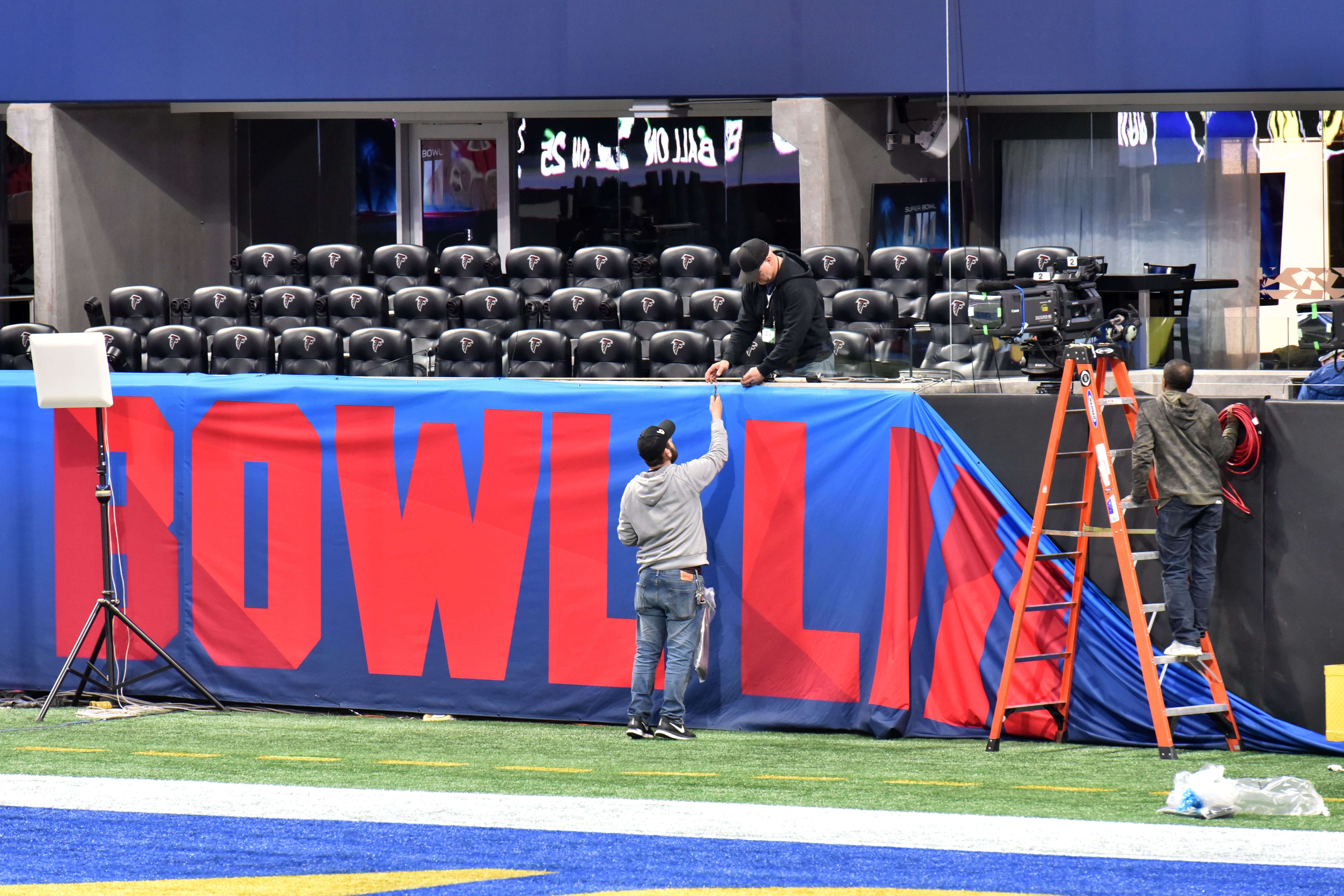 Mercedes-Benz Stadium Is Ready For Its Super Bowl Closeup