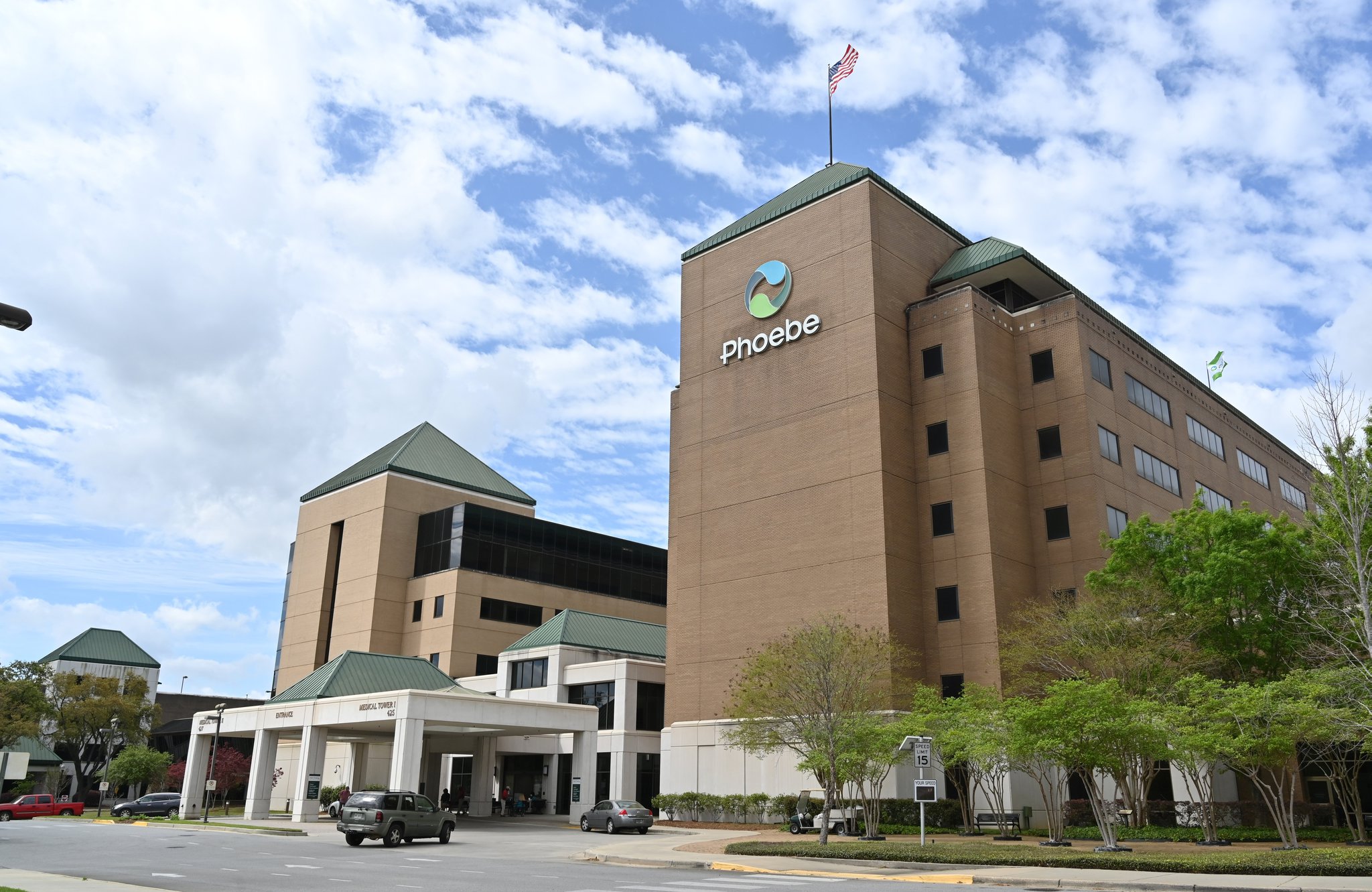 Phoebe Putney Memorial Hospital in Albany was one of the state's pandemic hot spots, but worked to get its number of pandemic patients down to zero in June. However as reported earlier this week, the hospital is now treating 70 patients for COVID-19, and staff worry that a resurgence may be coming. (HYOSUB SHIN / HYOSUB.SHIN@AJC.COM)