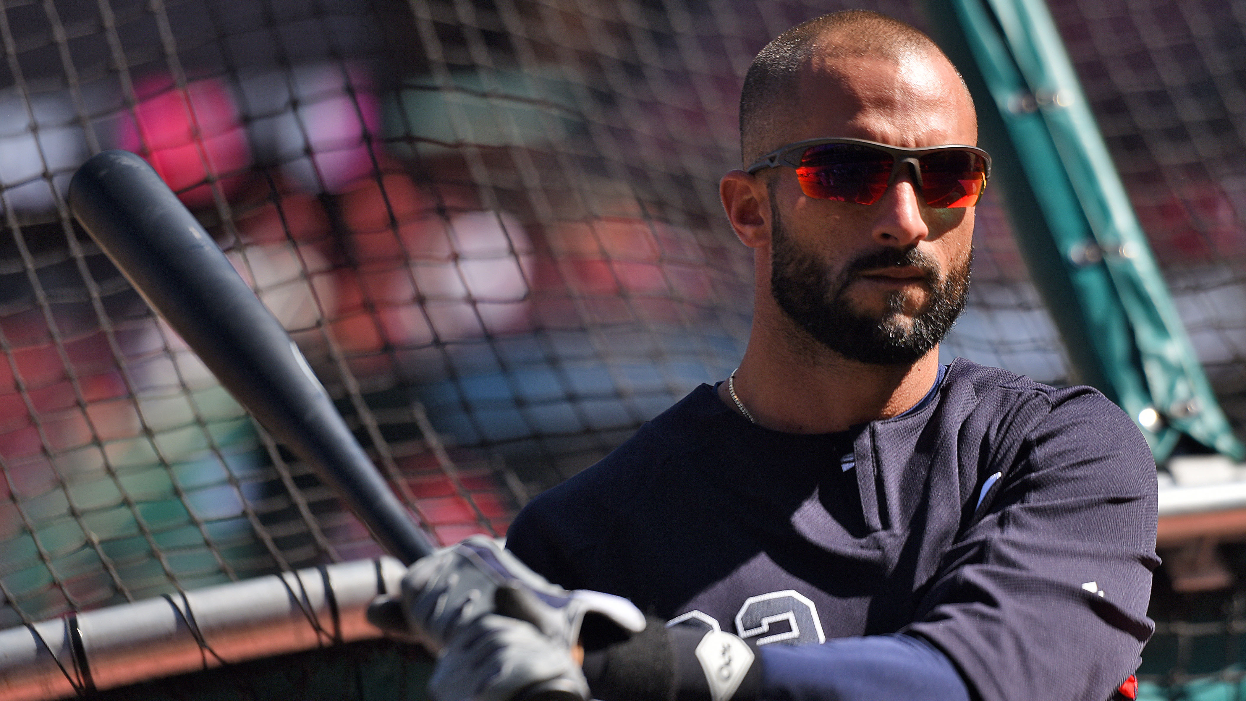 Braves keep outfielder Nick Markakis for 2020