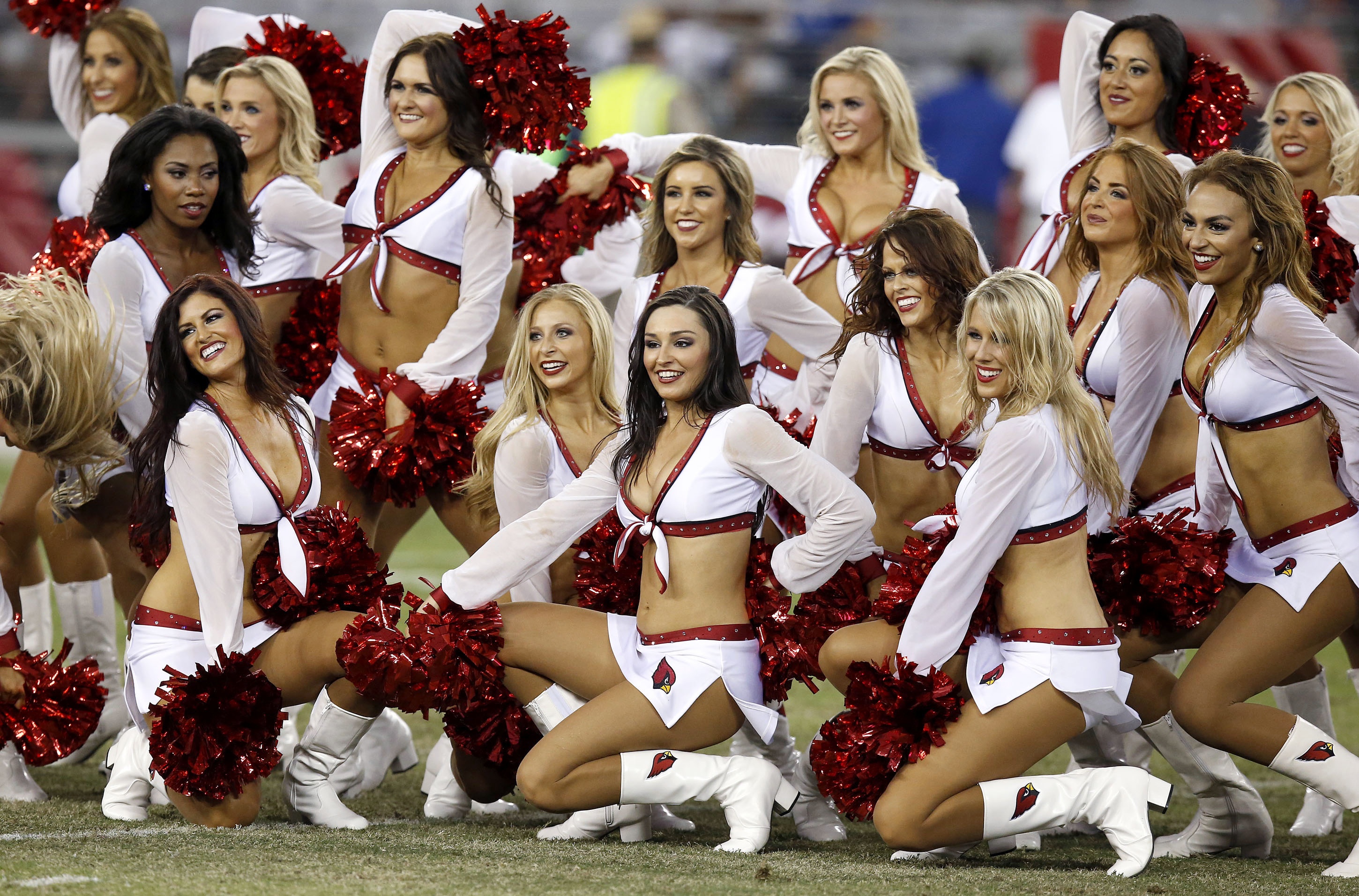 NFL cheerleaders of the preseason